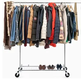 CLOTHES RAIL WITH 25 HANGERS