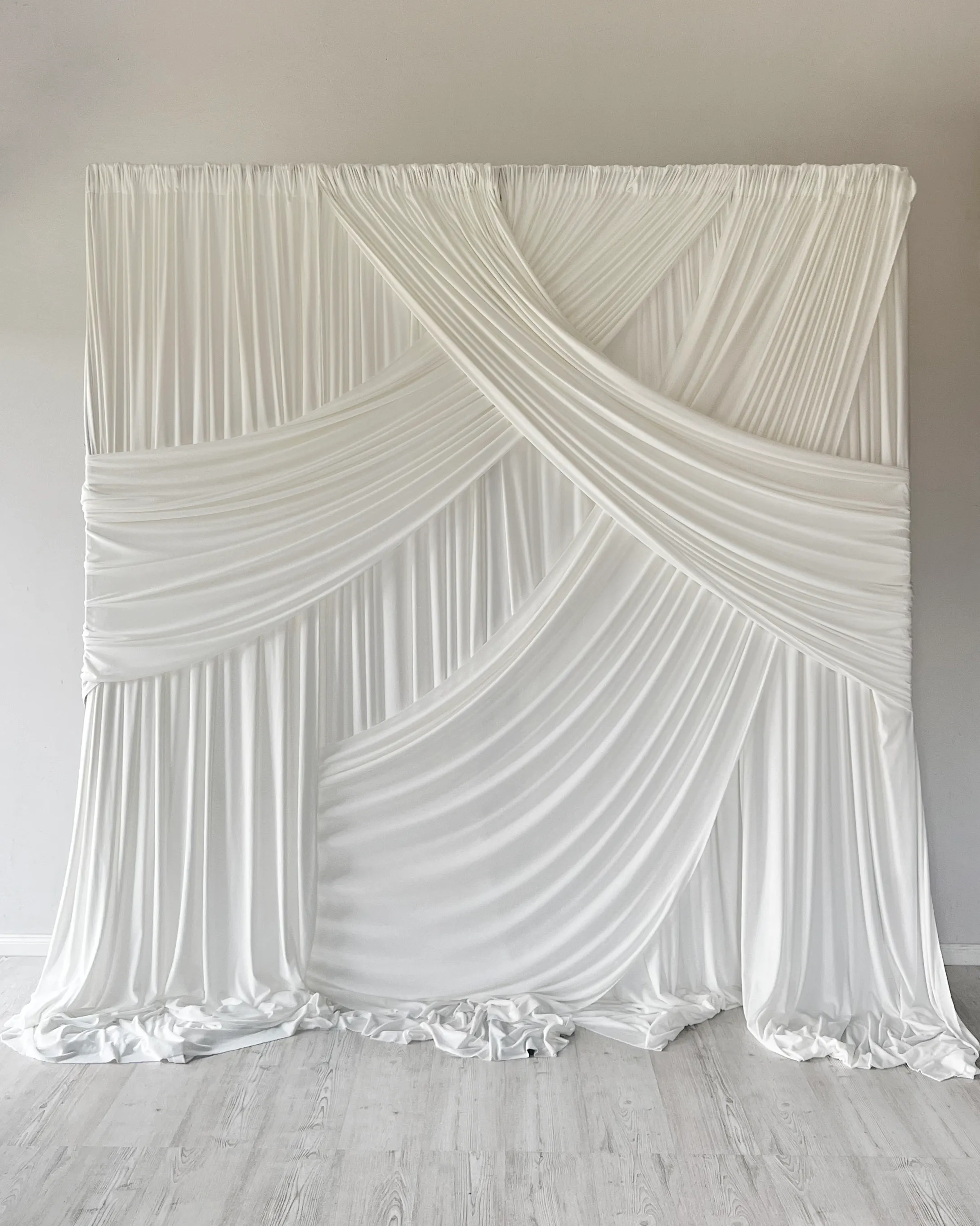 19 | AUDINIŲ SIENELĖS | KASPINAI | GIRLIANDOS