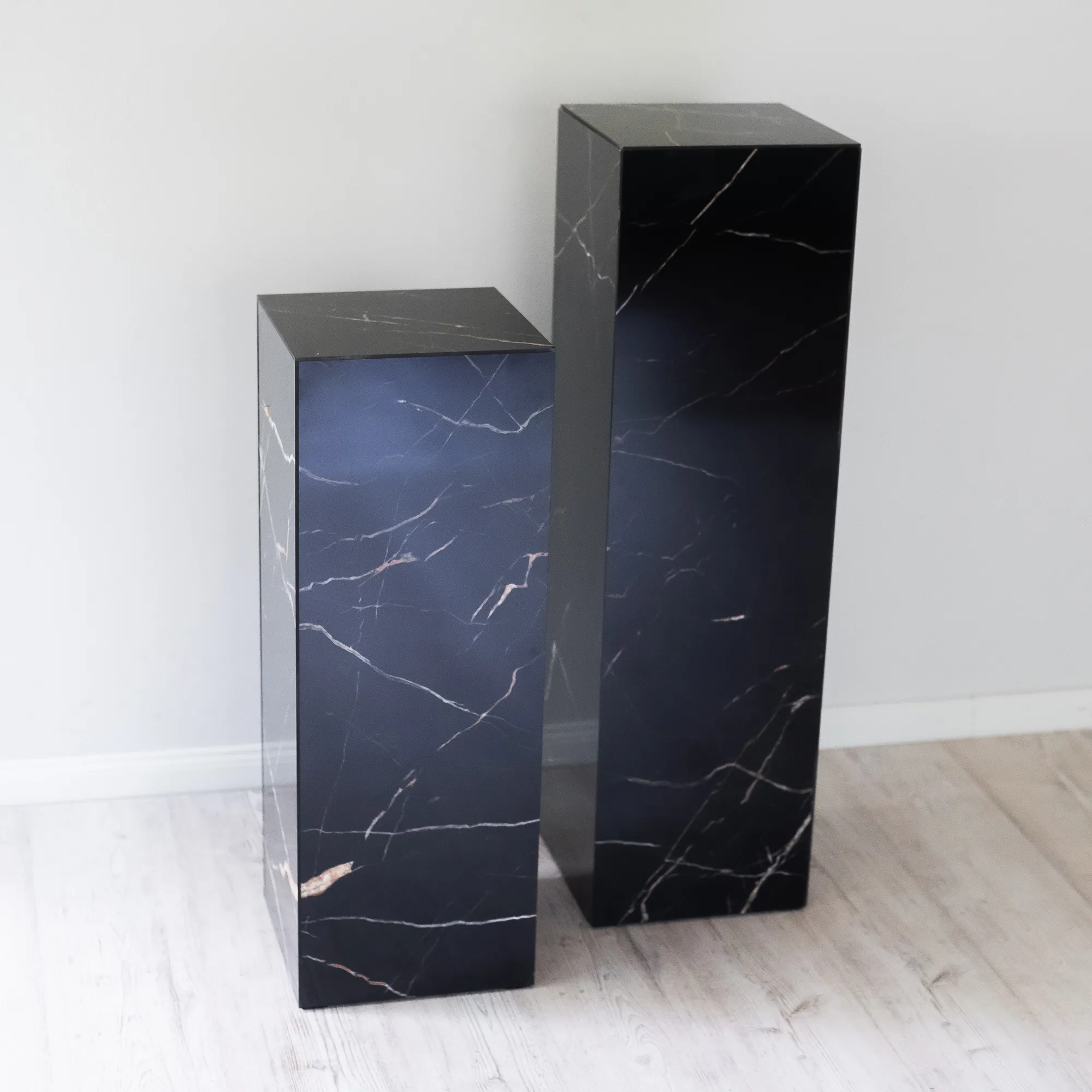 MARBLE BLACK 100 cm plinth