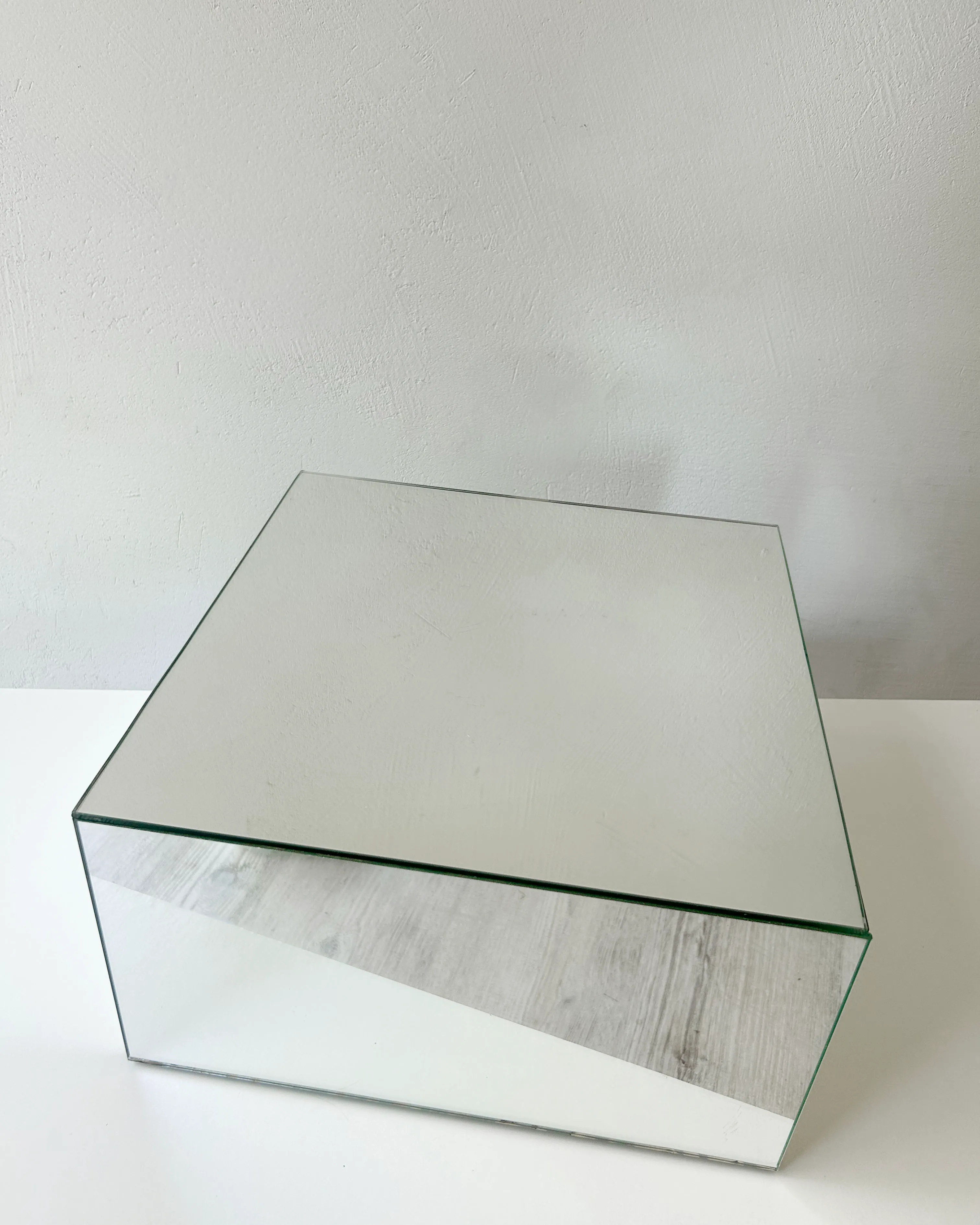 MIRROR dessert stand 37,5x37,5 h20,5 cm