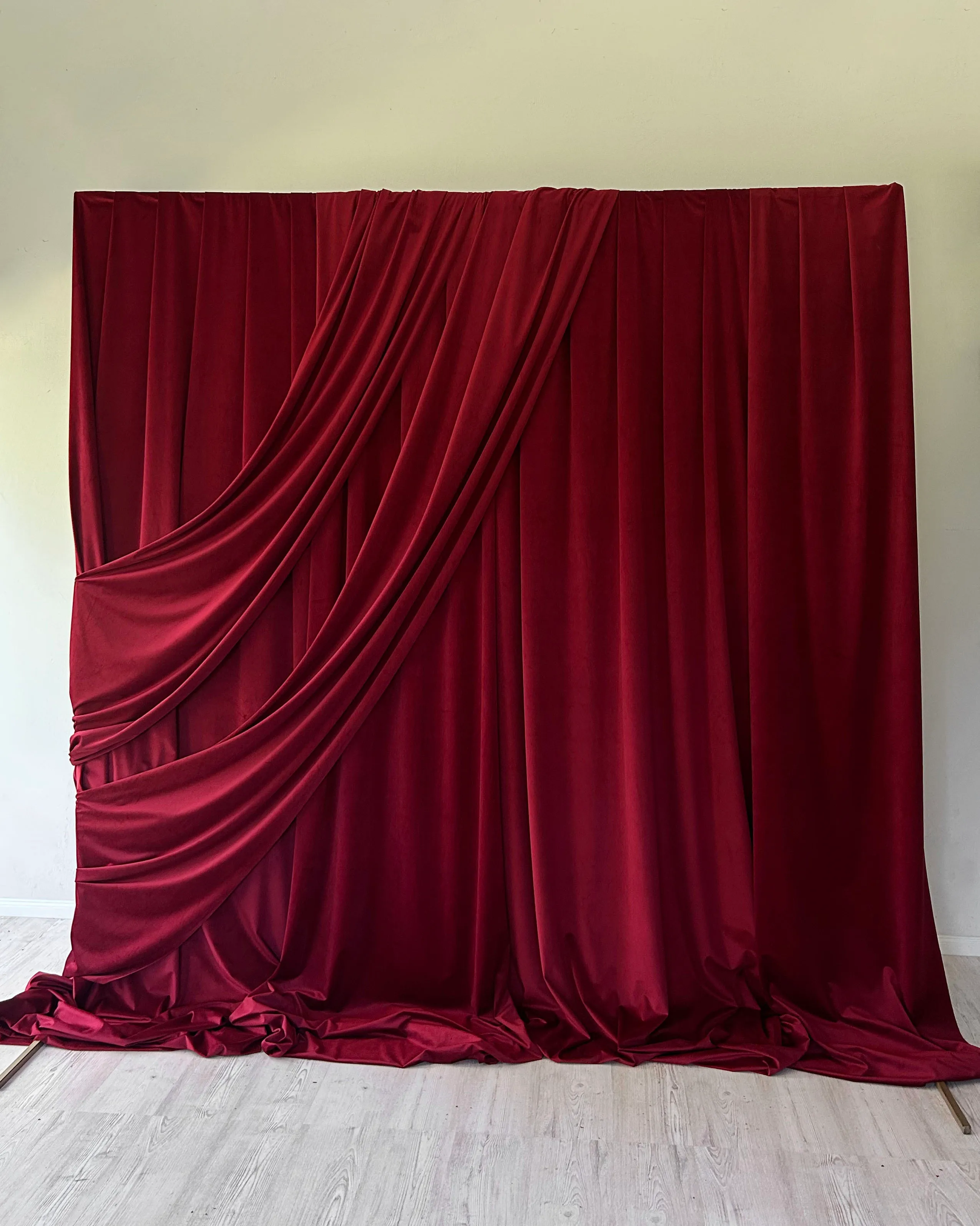 BORDO TEXTILE backdrop