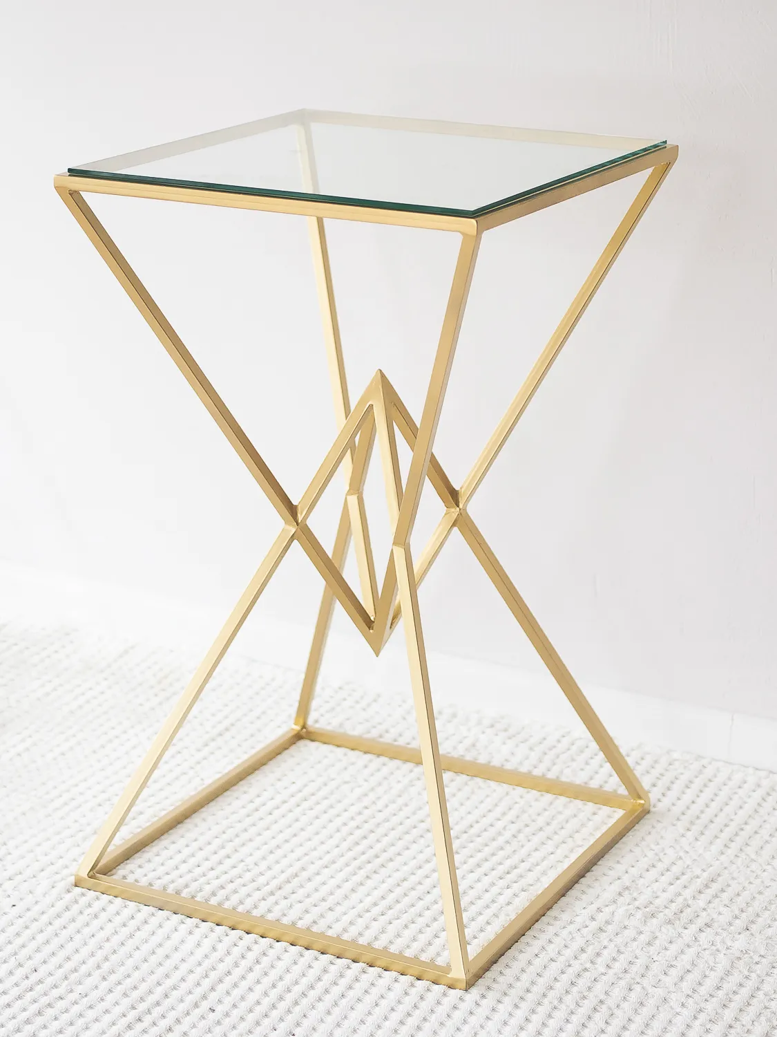 HOURGLASS GOLD ceremony table