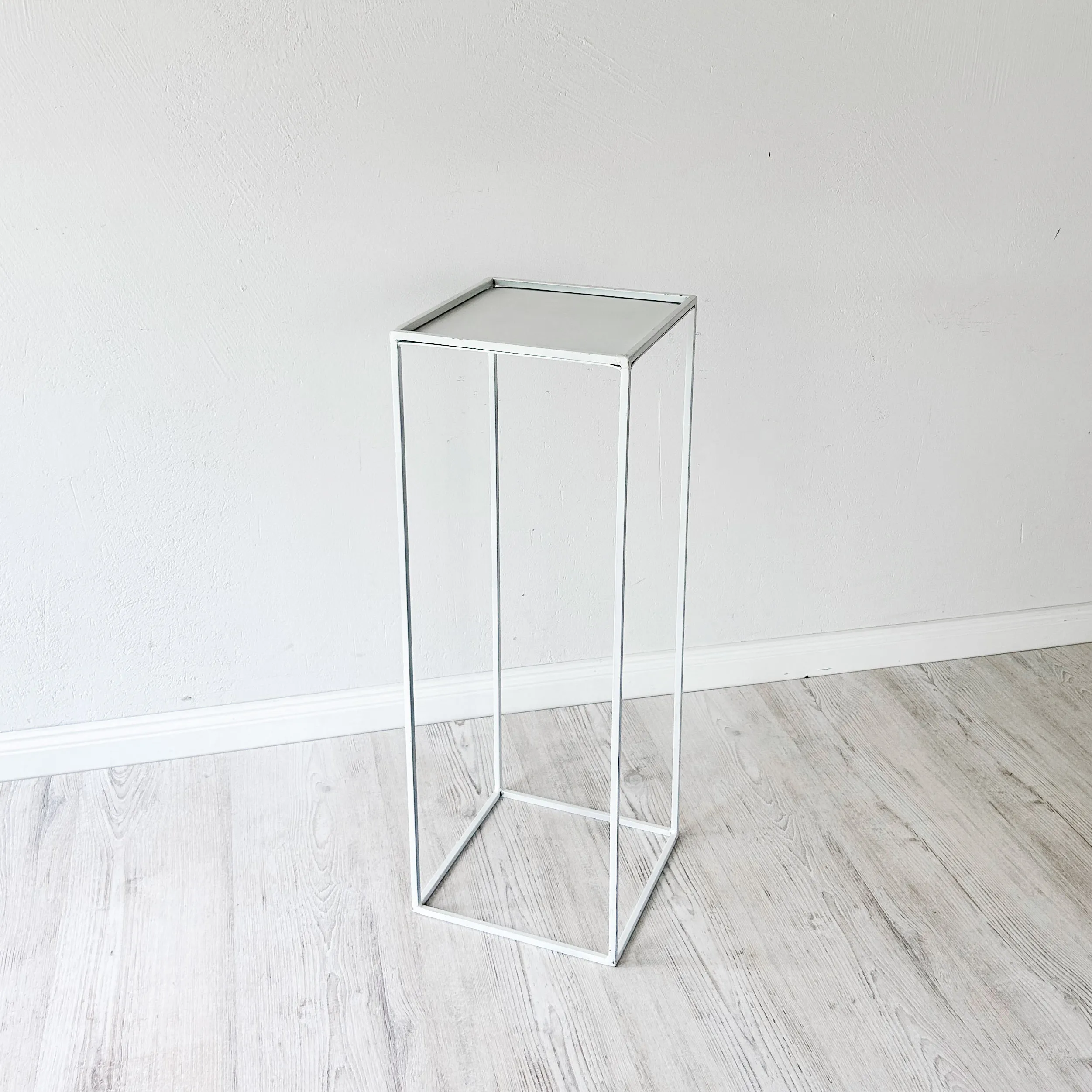 SIMPLE WHITE 70 cm flower stand