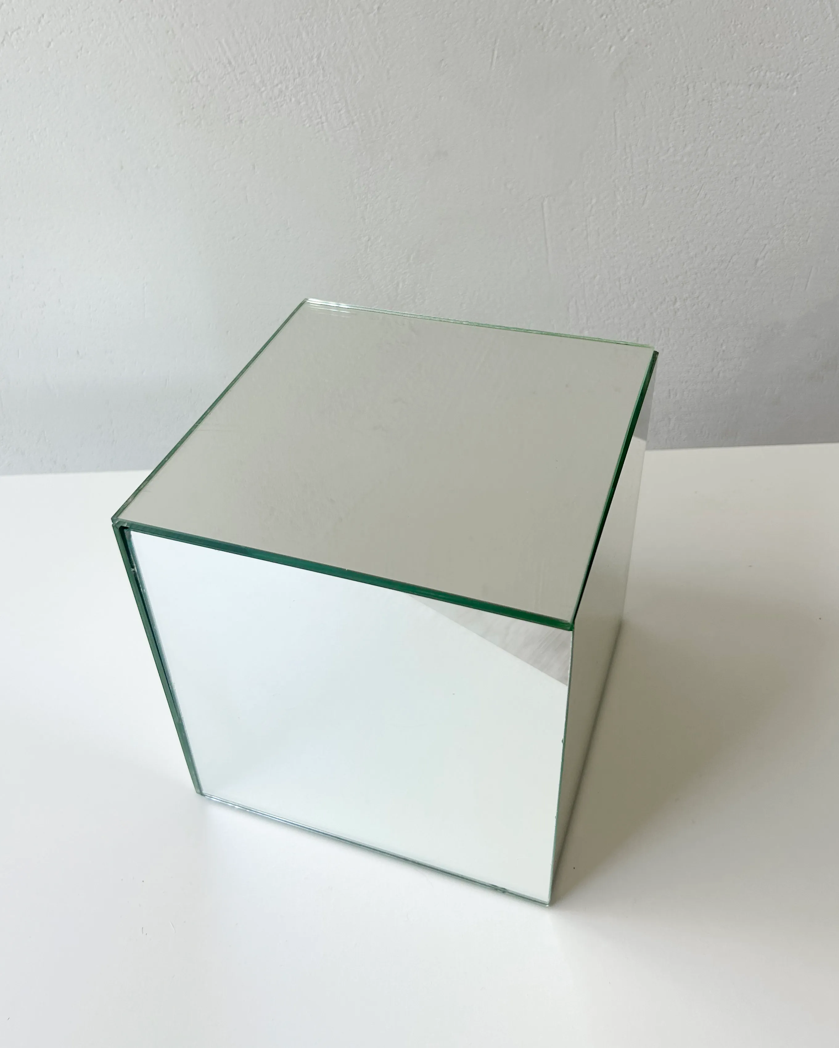 MIRROR dessert stand 19x19 h19,5 cm