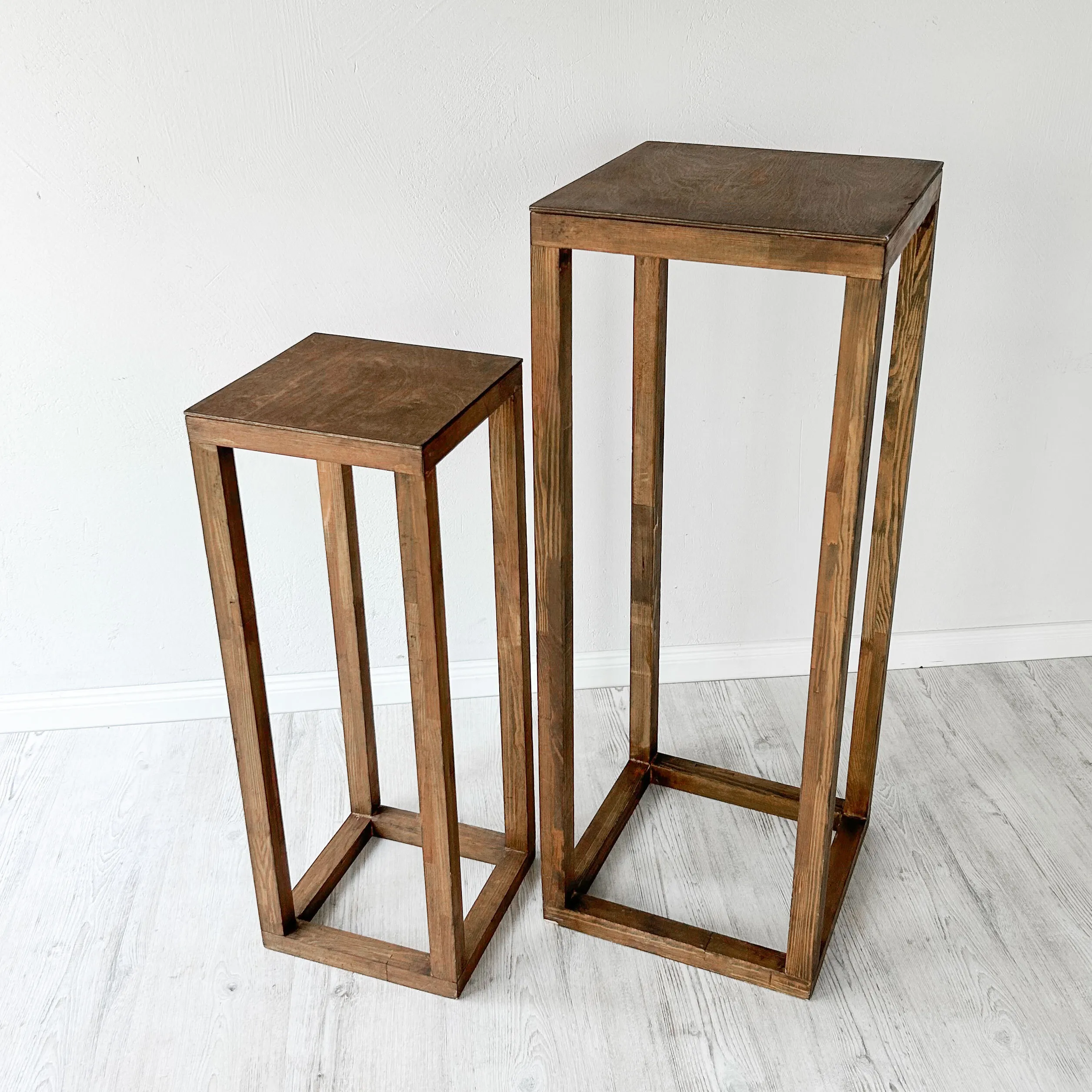 WOOD DARK 100 cm plinth