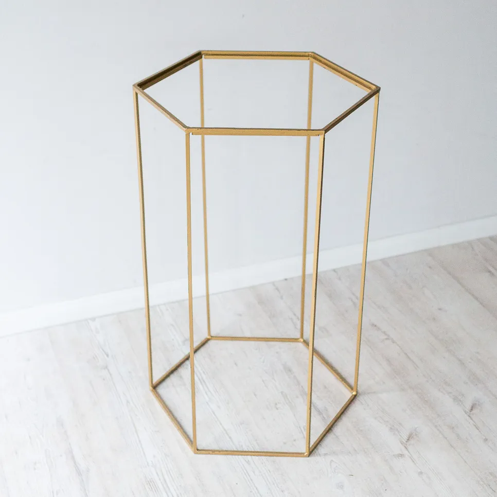 HEXAGON GOLD ceremony table