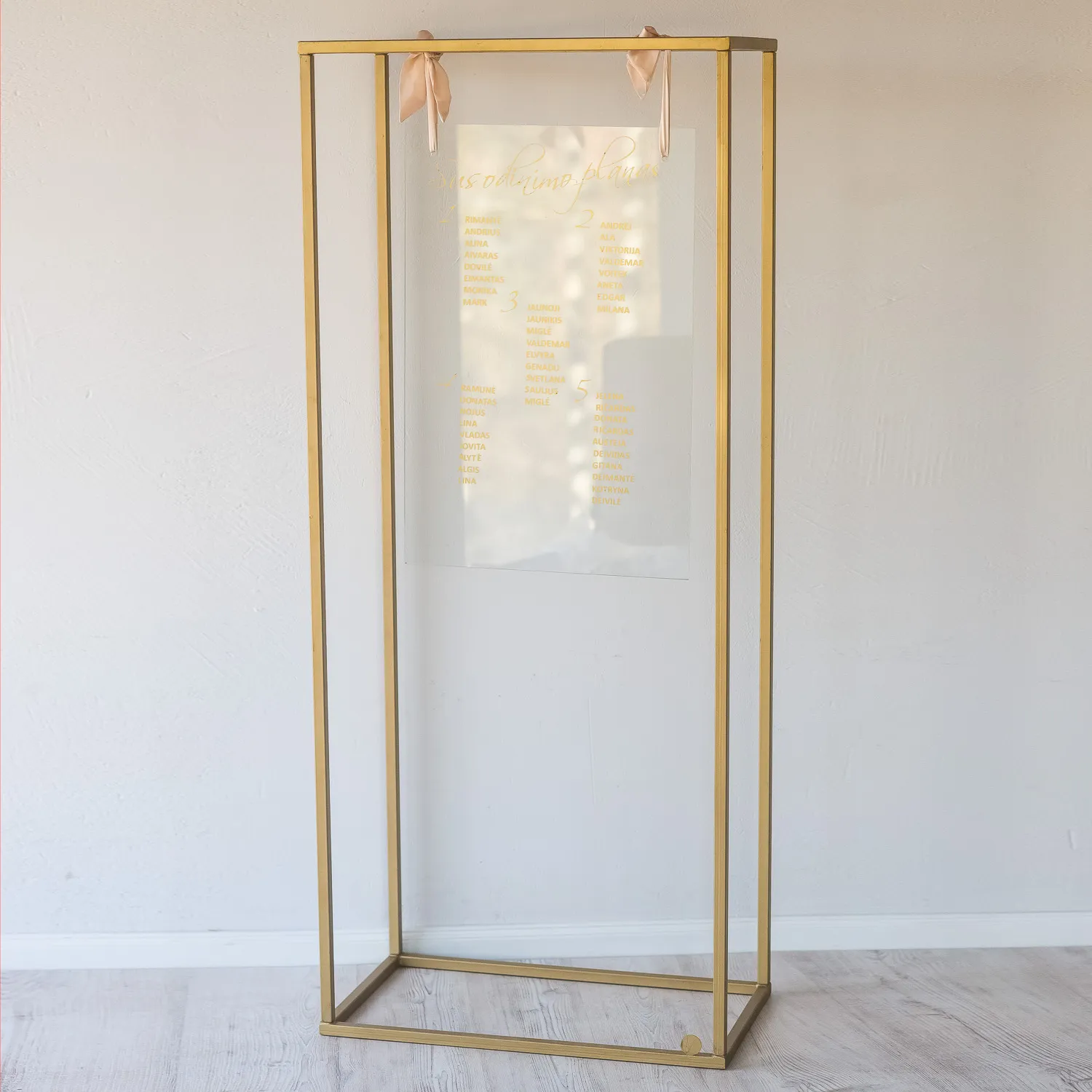 Easel E GOLD