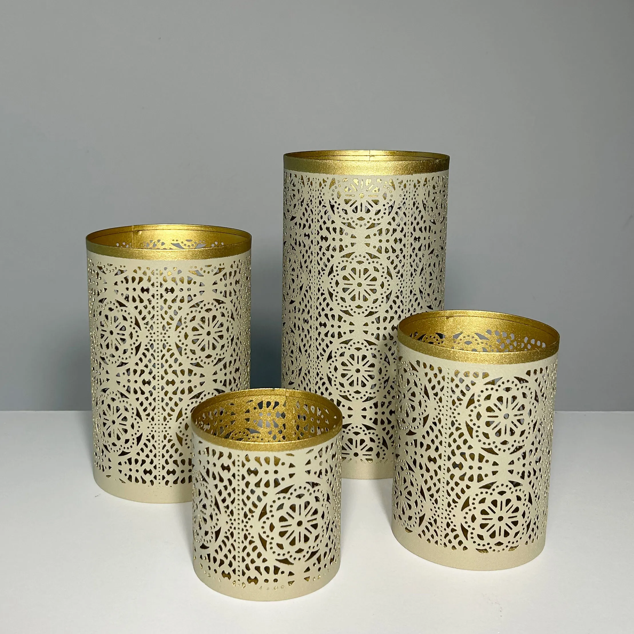 16 x EAST lantern set