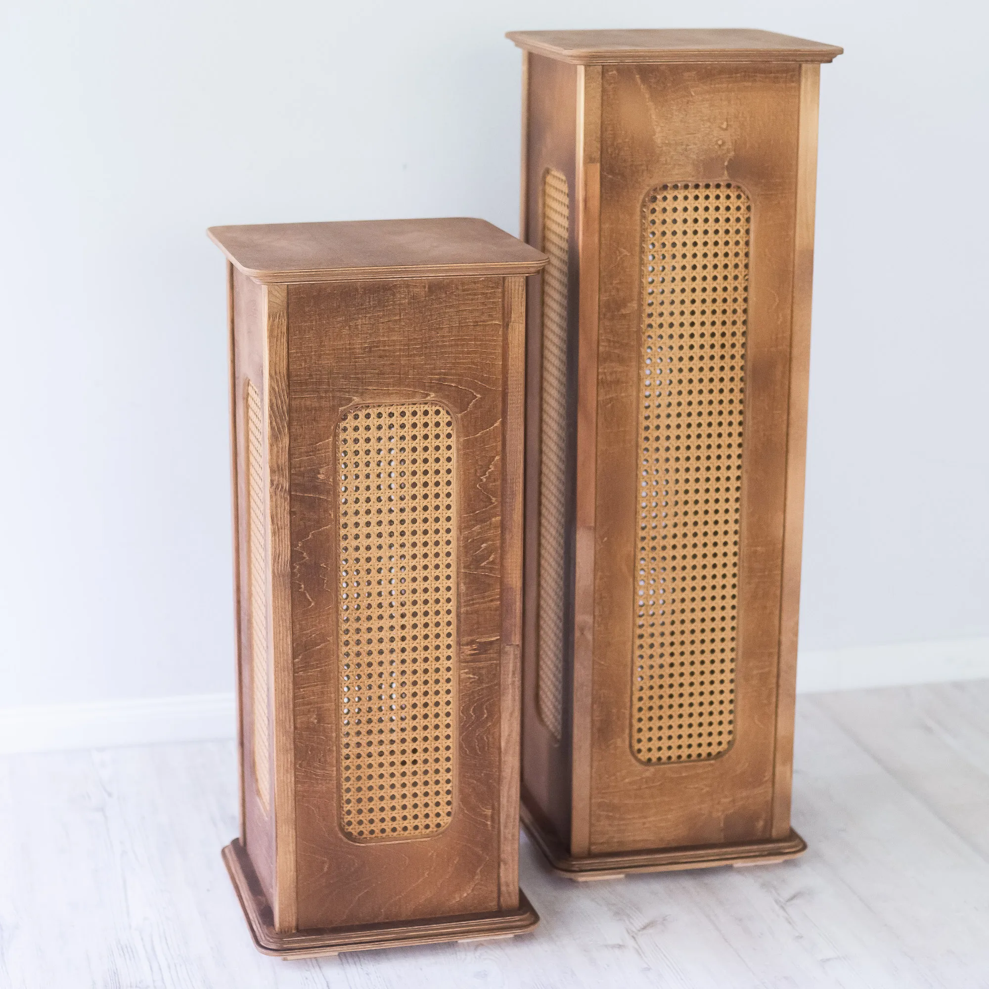 RATTAN A 80 cm plinth