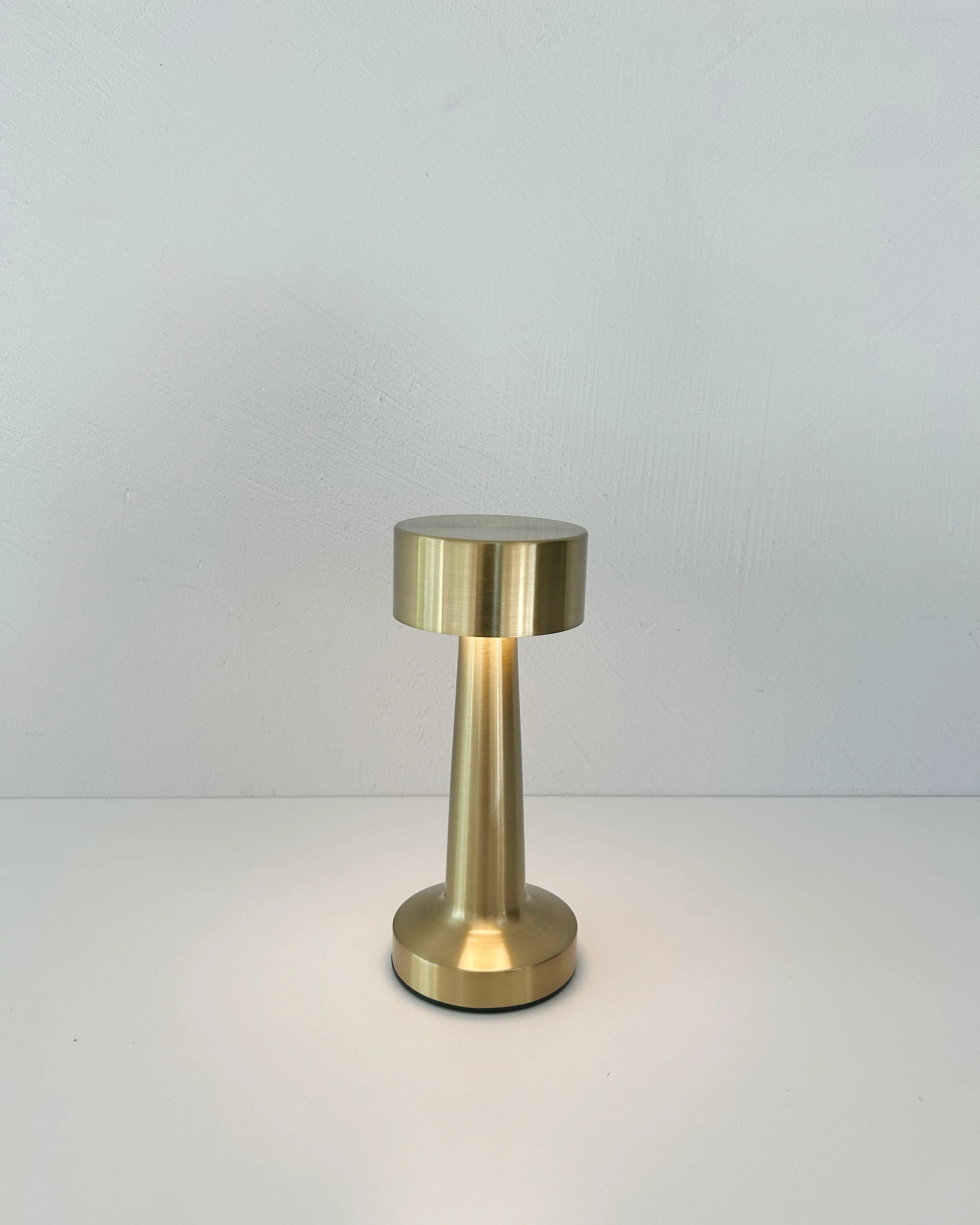 GOLD table light