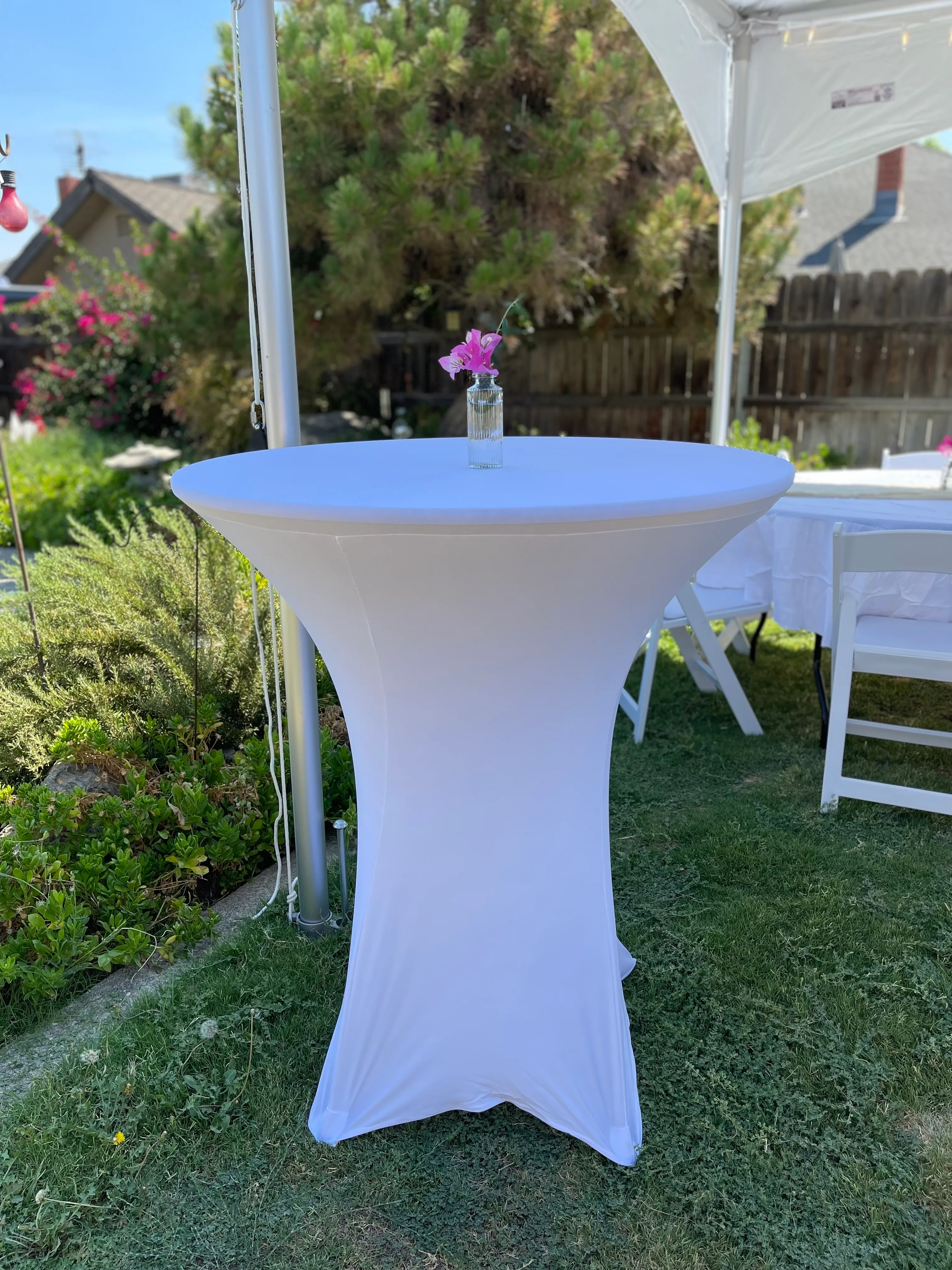 36" Round Cocktail Table