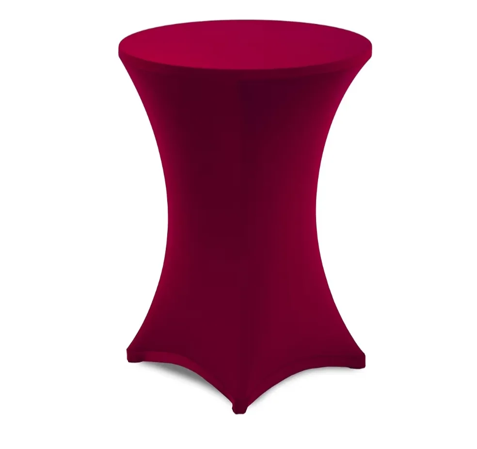 Mange debout avec housse rouge