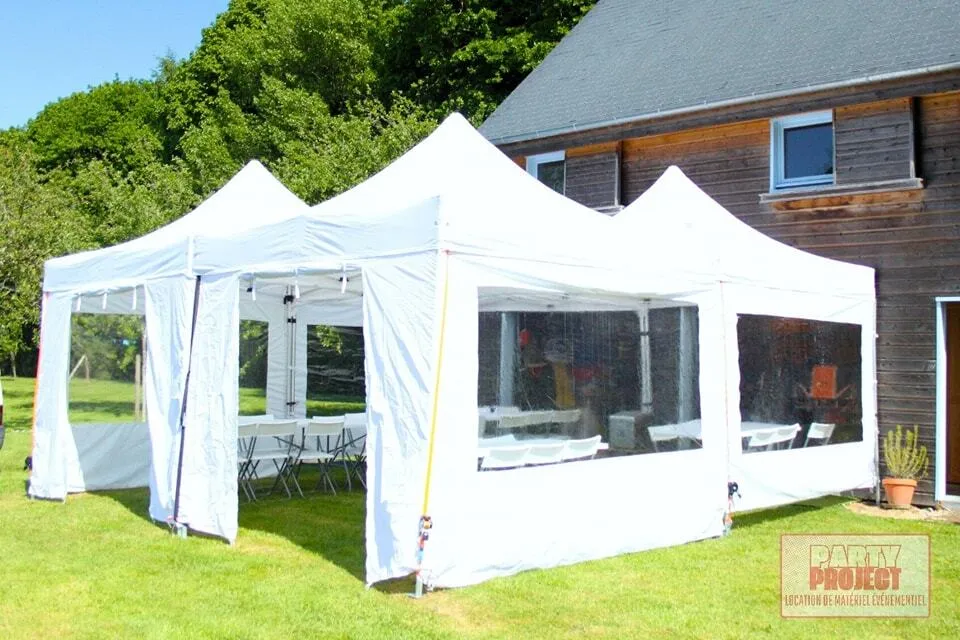 Tente 3x12m - 4 tentes 3x3m