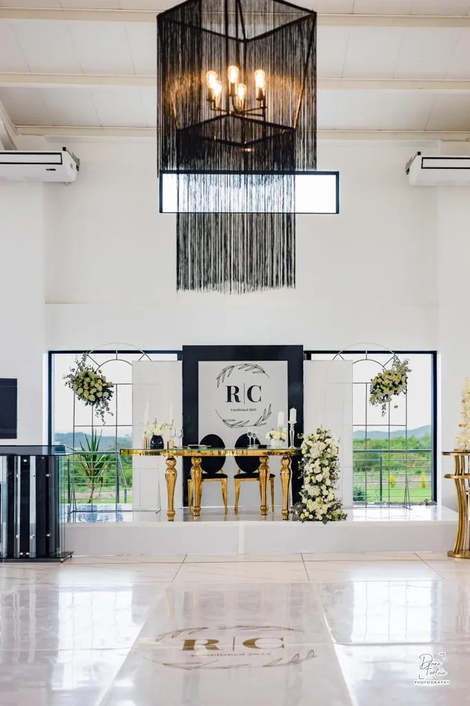 Stage (with White Gloss) (4.8m x 2.4m)
