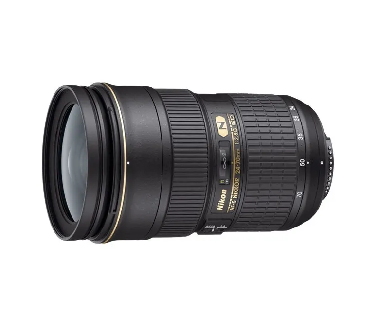 Nikon 24-70mm f/2.8  