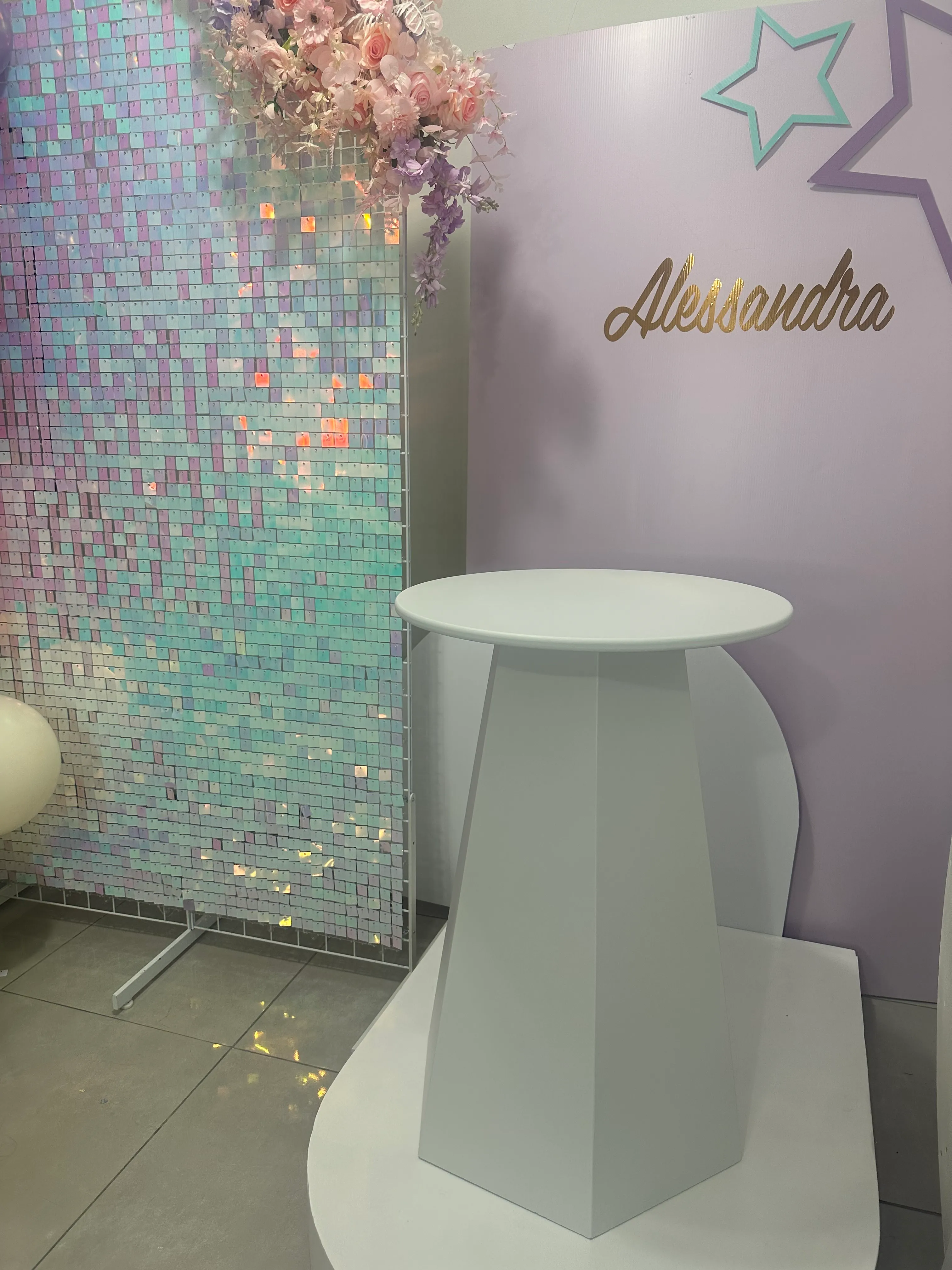 Mesa Abril blanca alta 