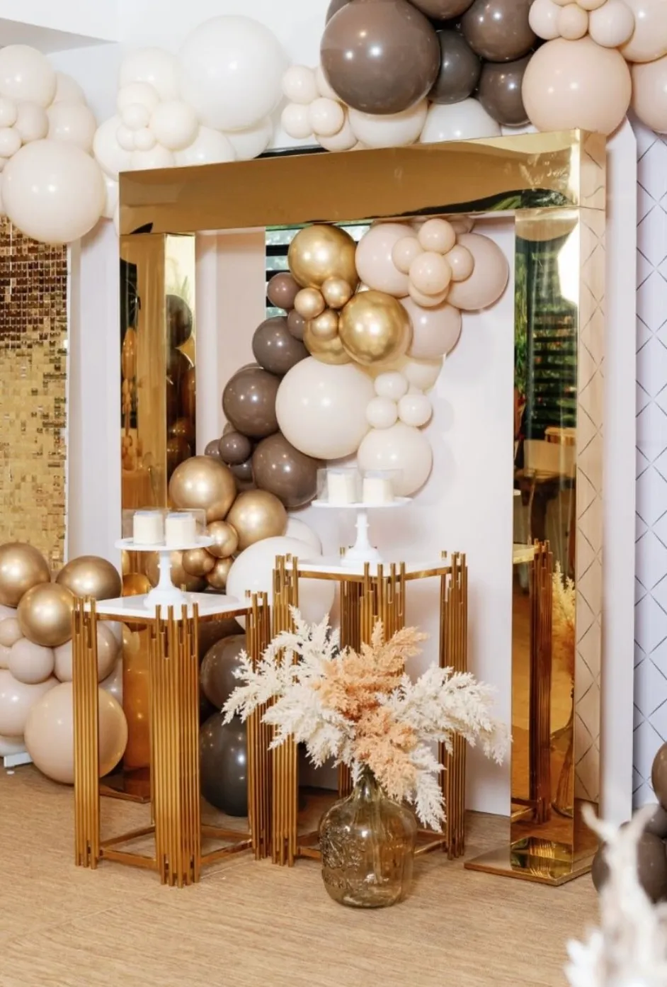 Estructura cuadrada Aura gold 7x6