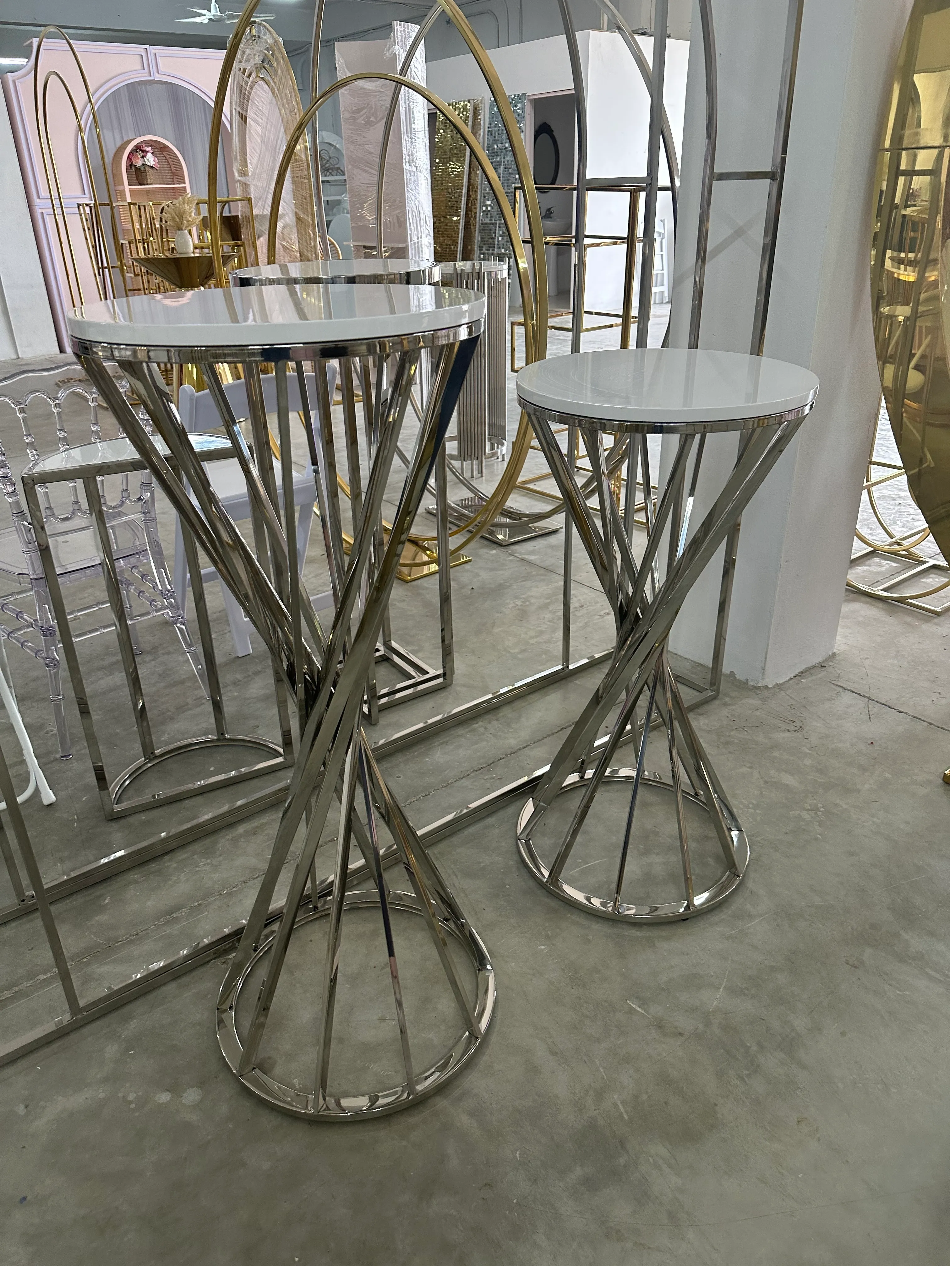 Mesa Gretta alta 3' 1/2 silver