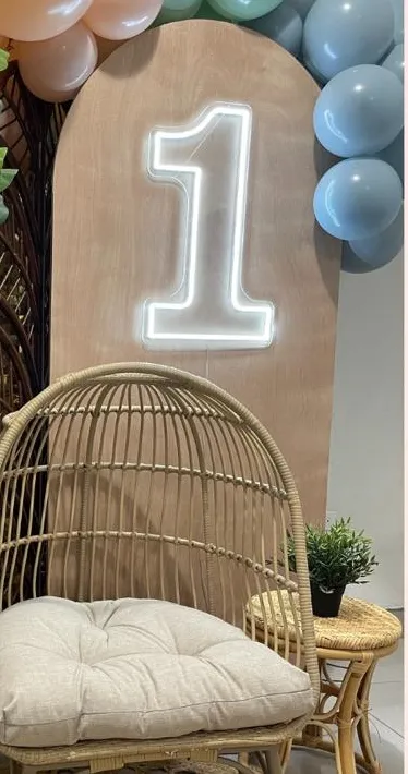 Backdrop arqueado de madera 6'