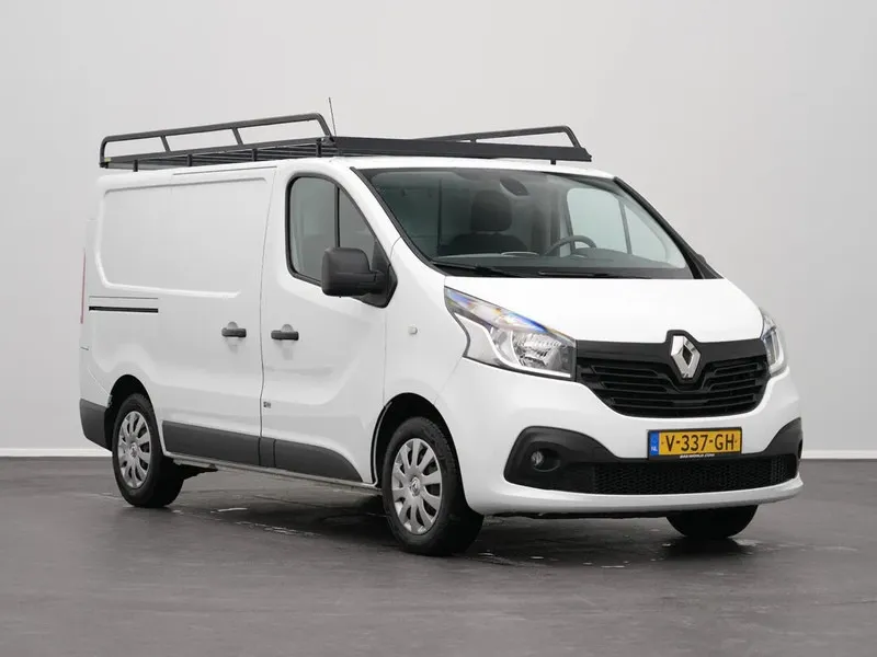 RENAULT TRAFIC 2018 mini lease