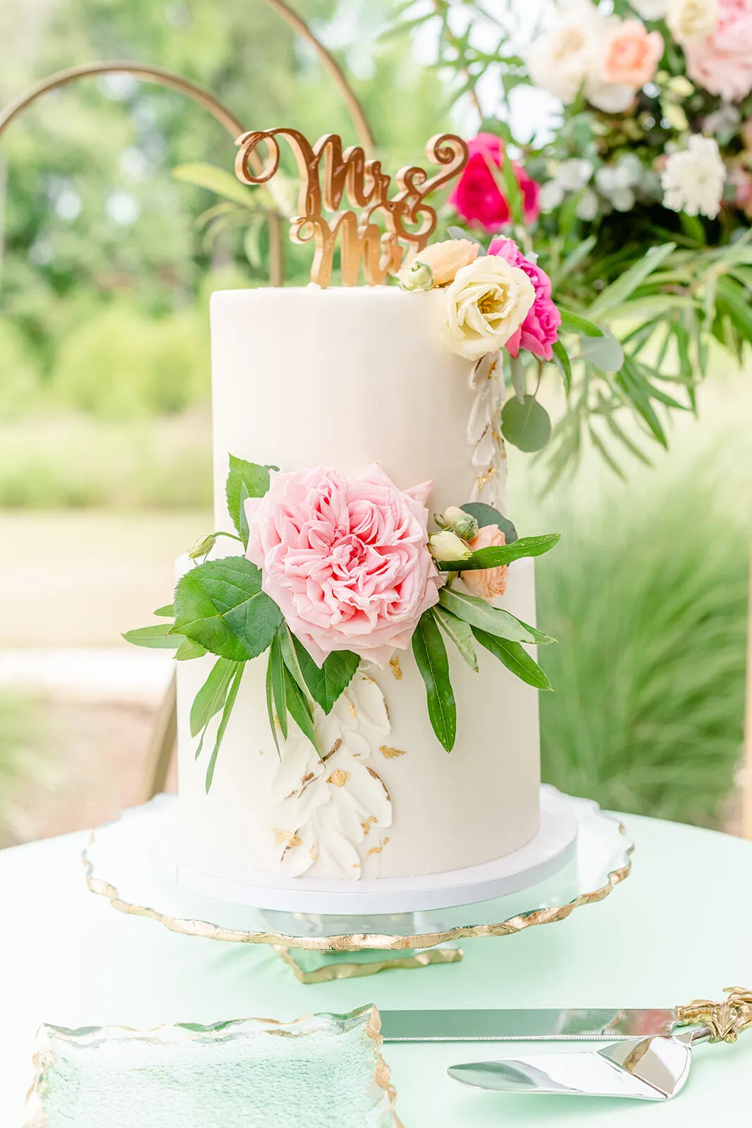 Cakes Make A Stand