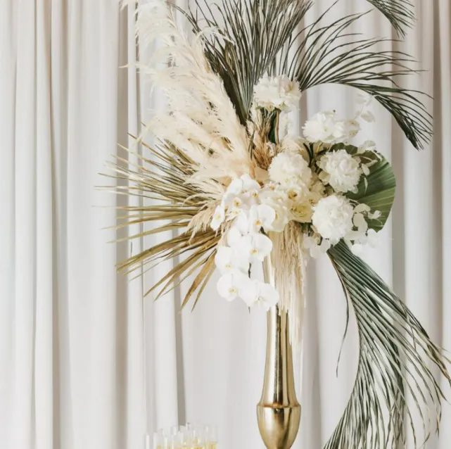 Wall Draping Stand Gold