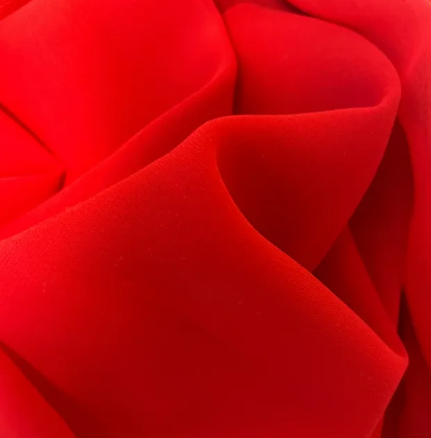 Table Runner Chiffon Red 27”X10’