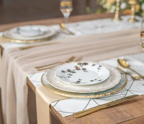 Charger Gold Edge Glass