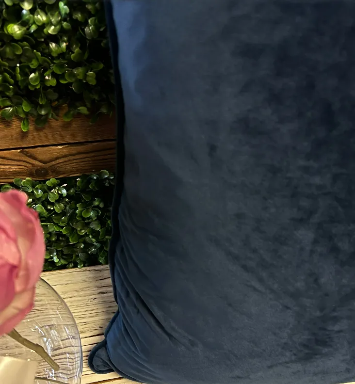 Accent Pillow Navy Velvet