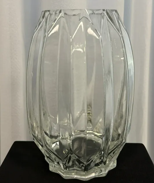Vase Glass Diamond Cut