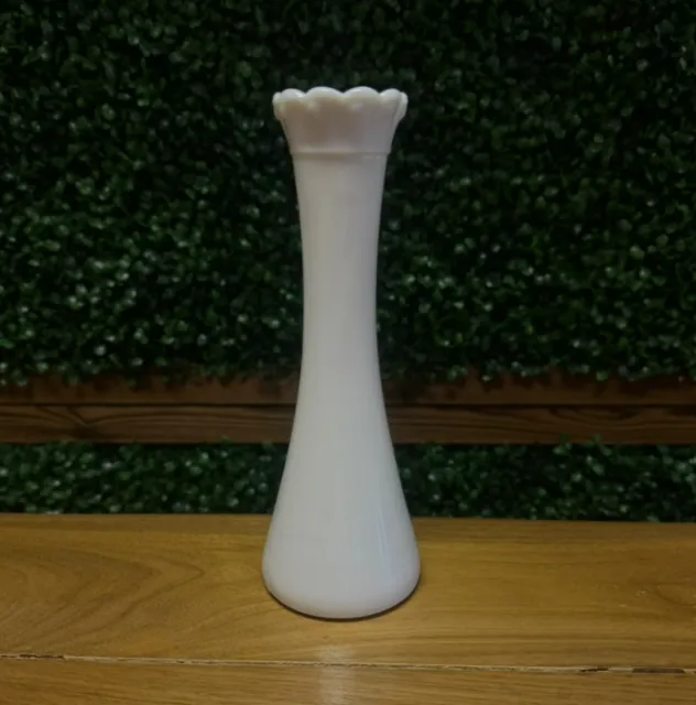 Vase Milk Glass Bud Vintage