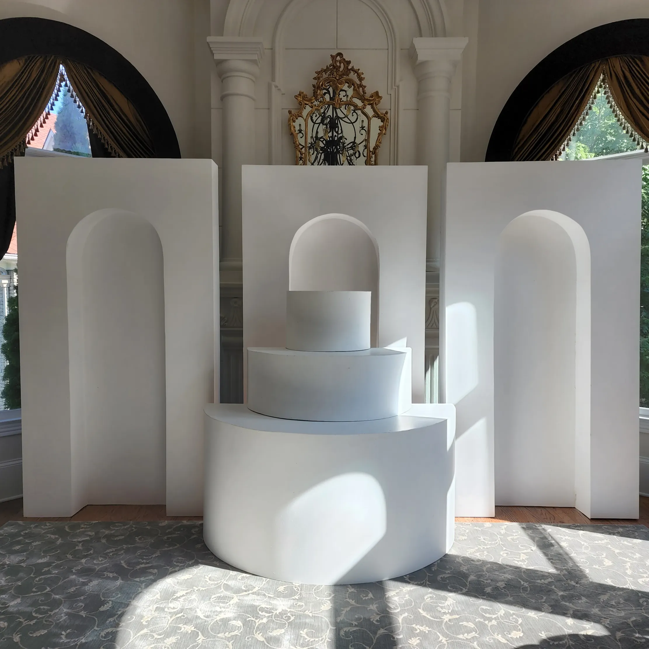 Cake Pedestal Table