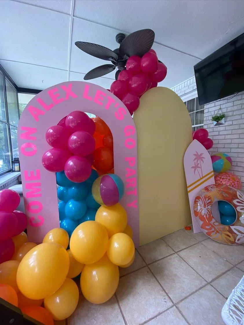 Hollow Arch with Decal 