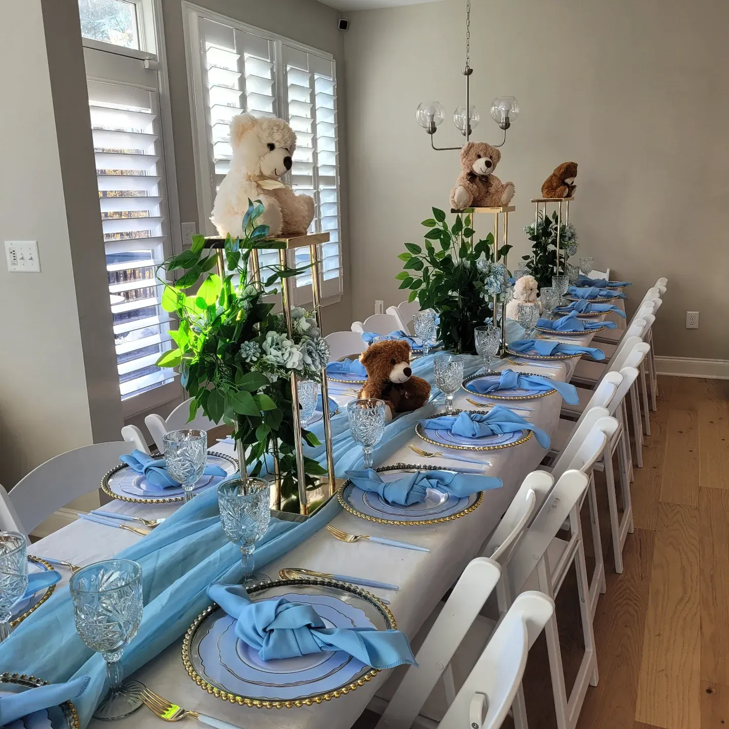 Elegant Glass Goblets 