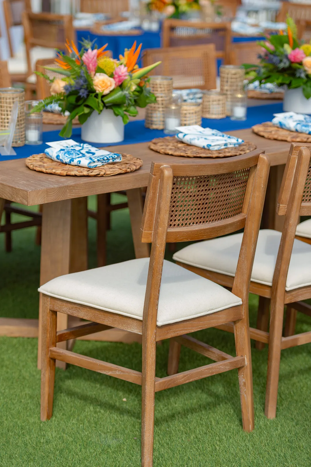 Dining Chairs & Stools