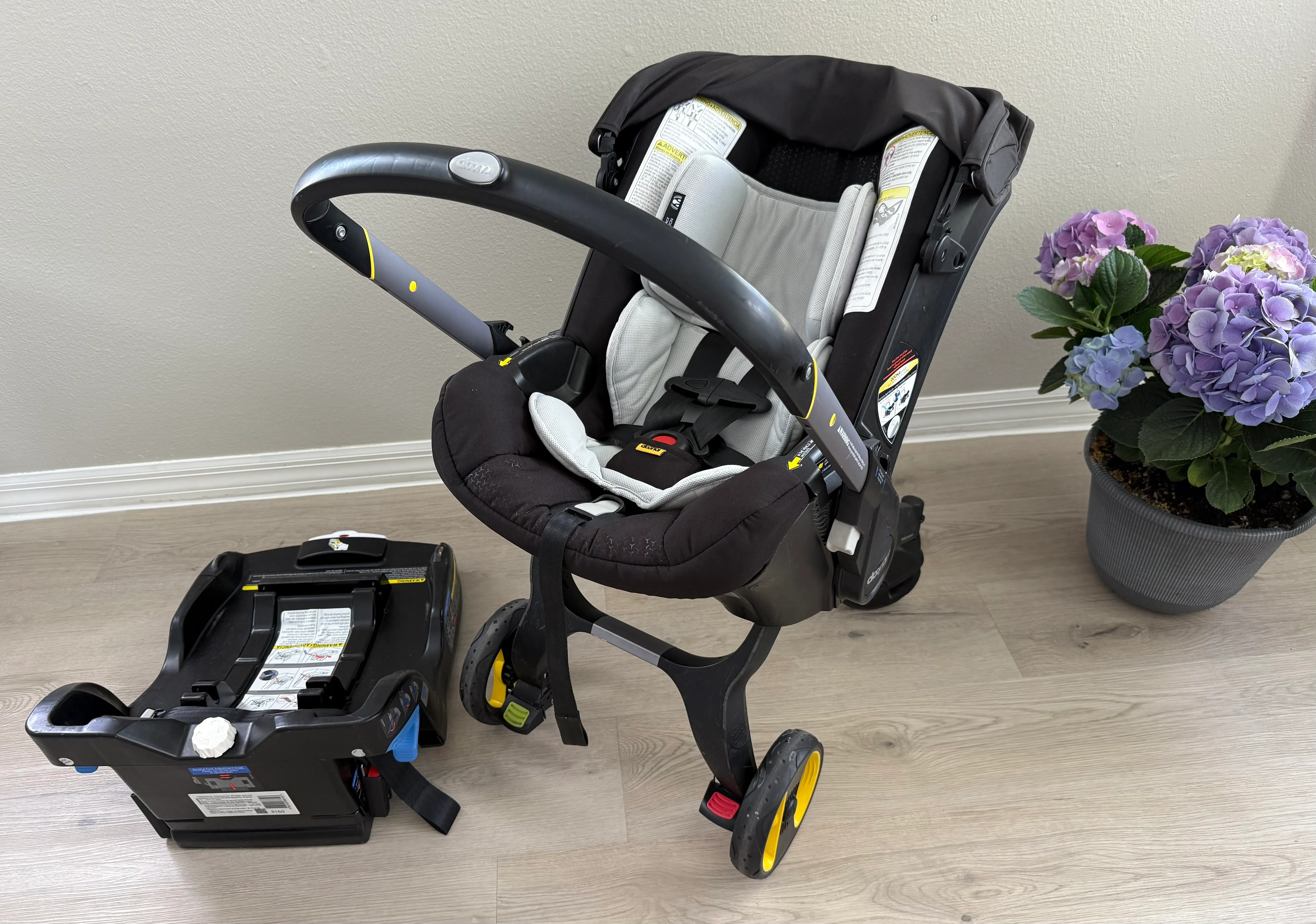 Doona Stroller + Car Seat