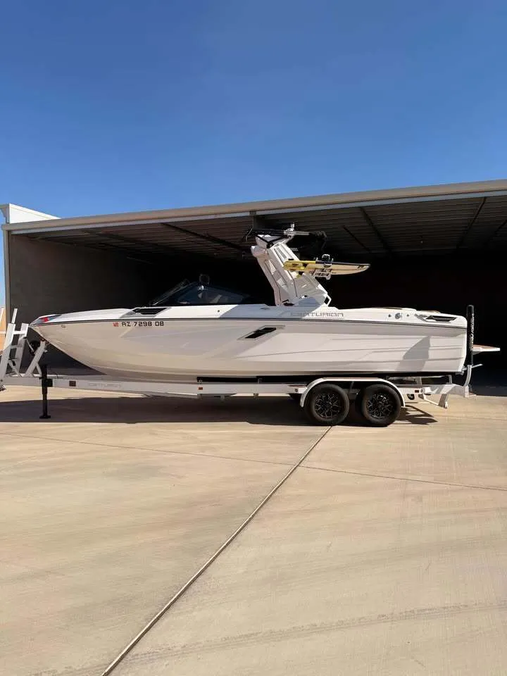 Centurion RI 245 Wakeboat