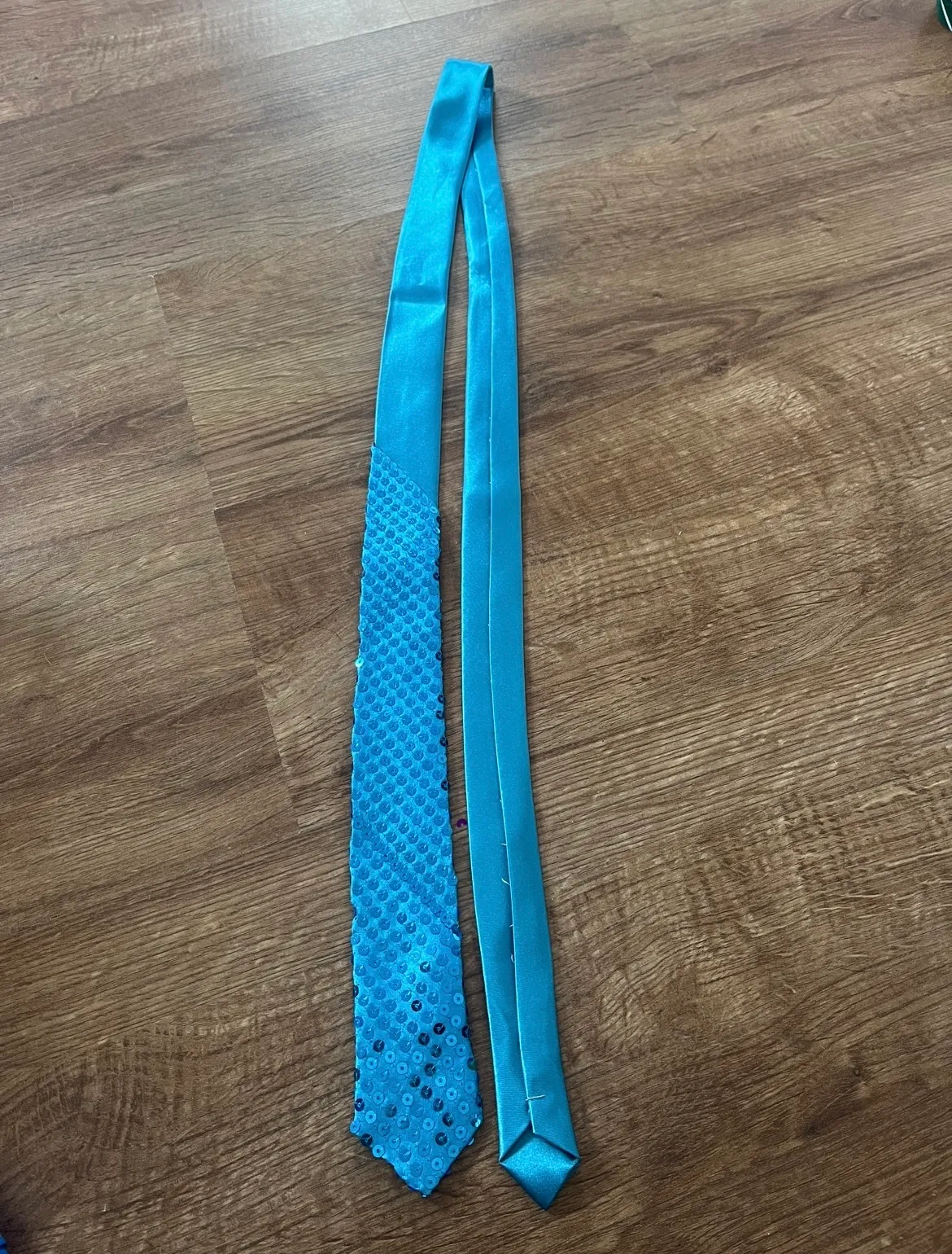 Tie- Light Blue Sequin 