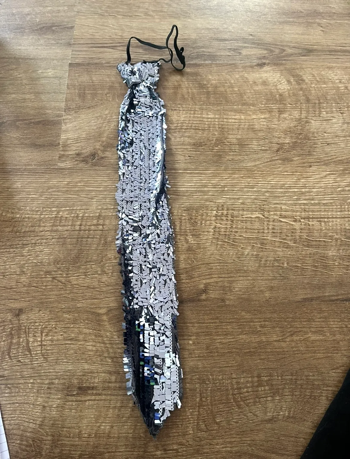 Tie- Silver/Grey Sequins