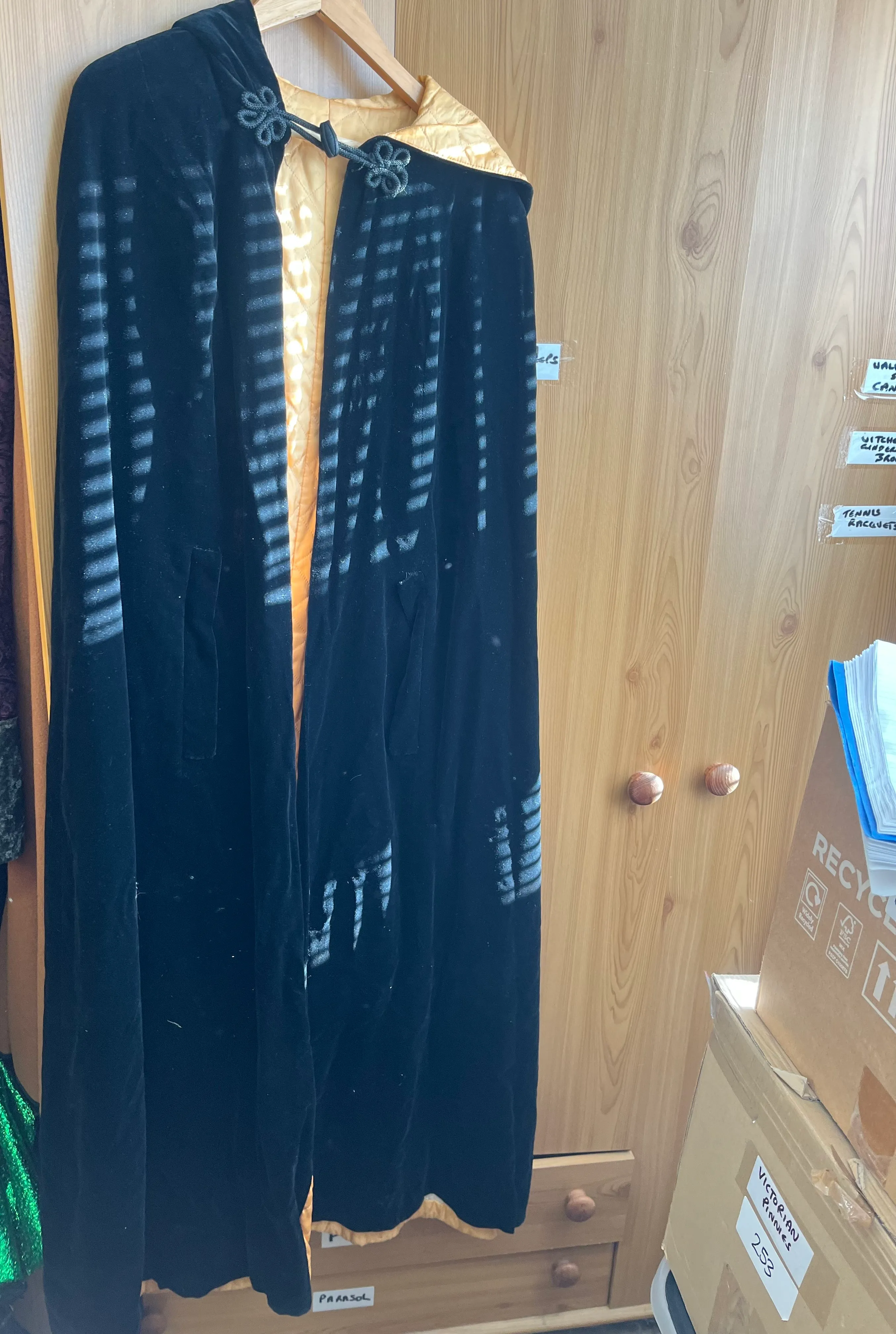 Cape- Black Long Velour with hood