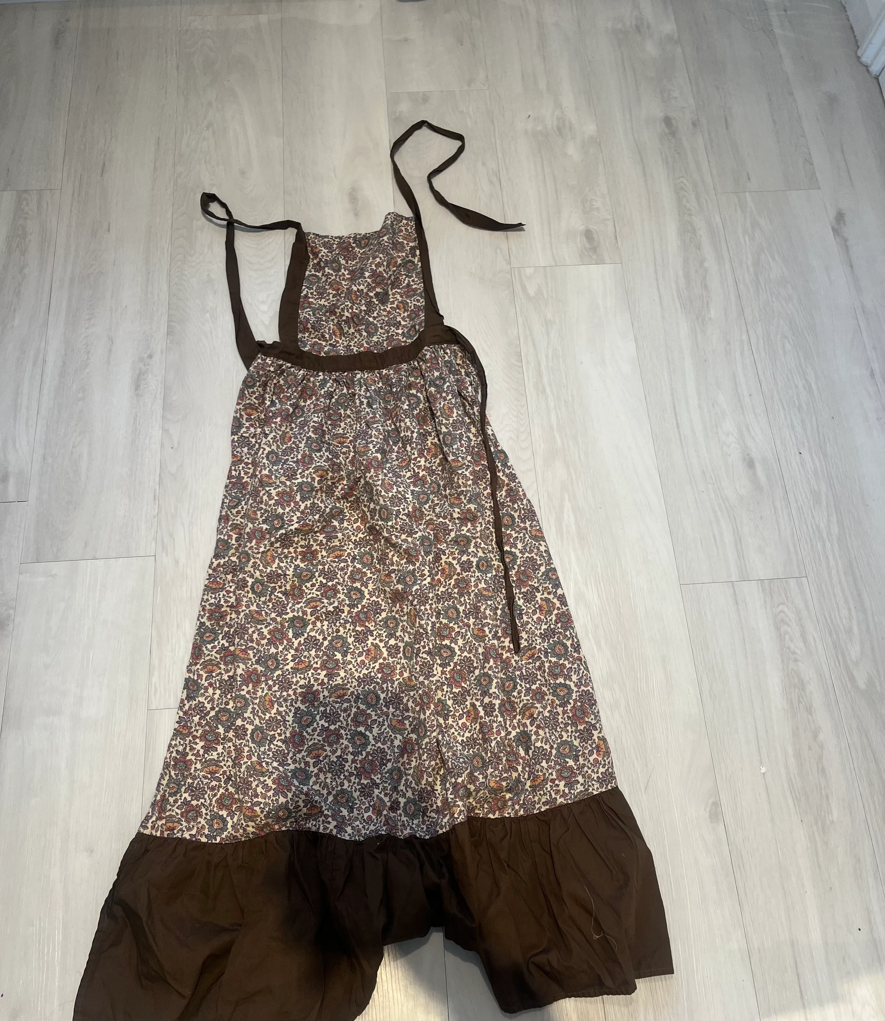 Apron- Brown Patterned
