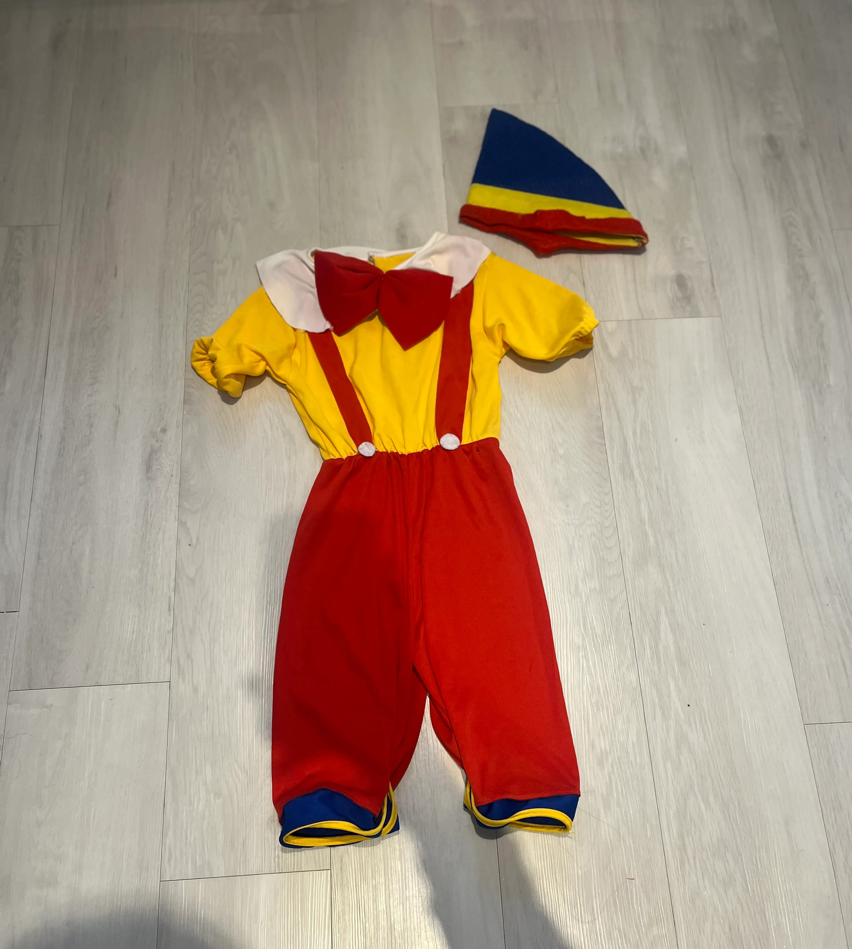 Pinocchio- Jumpsuit and hat