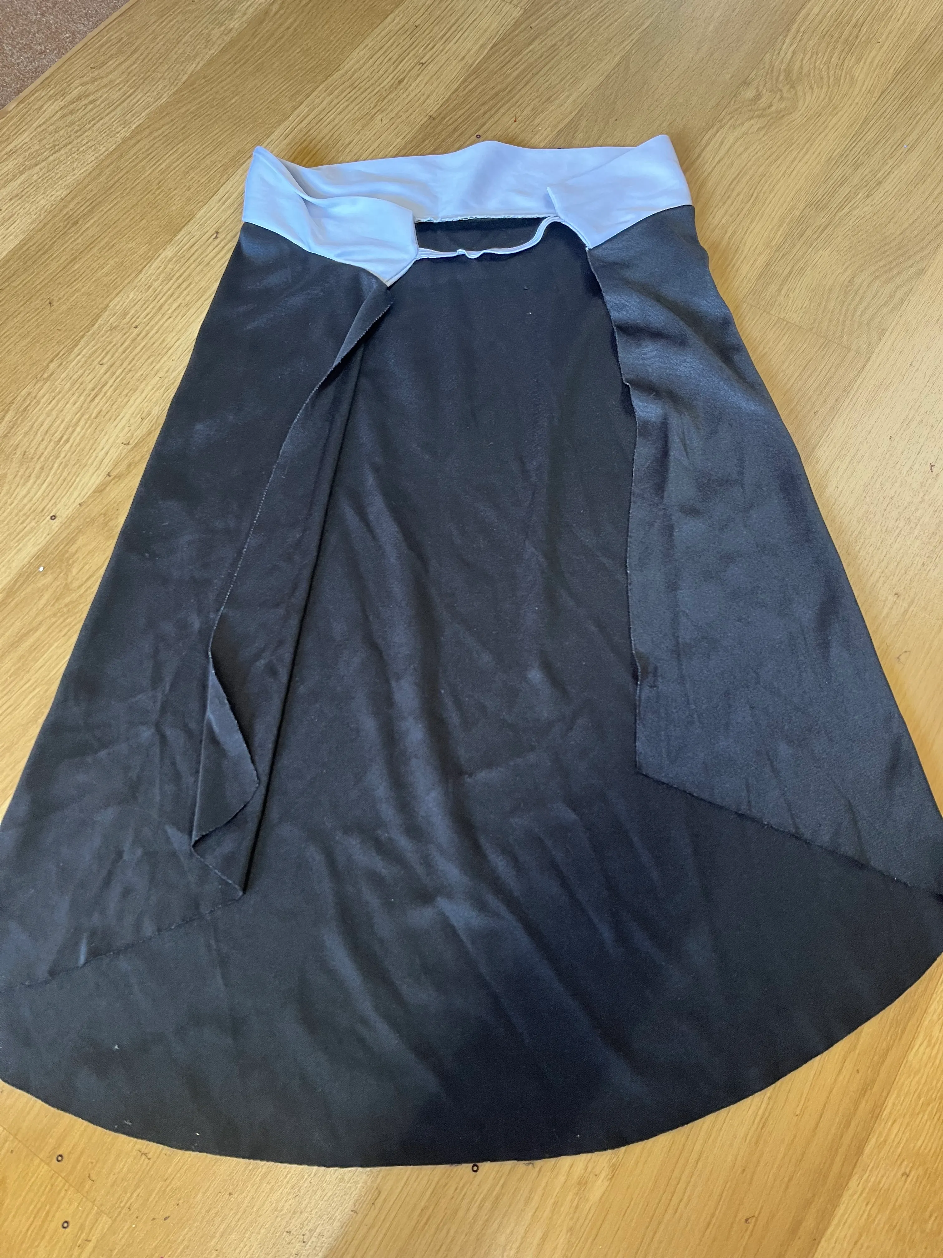 Nun Headpieces- Black and white