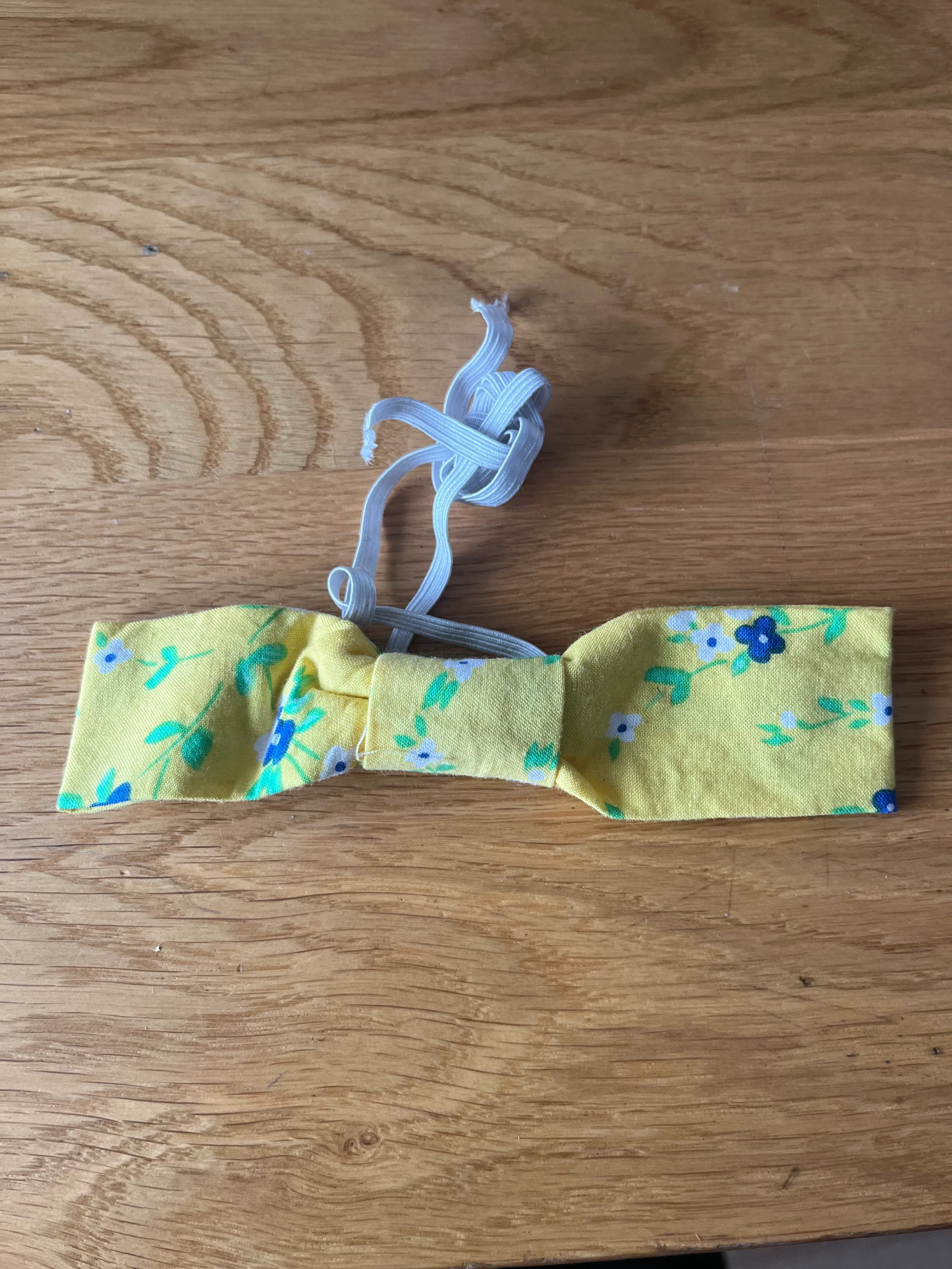 Bow Tie- Yellow floral