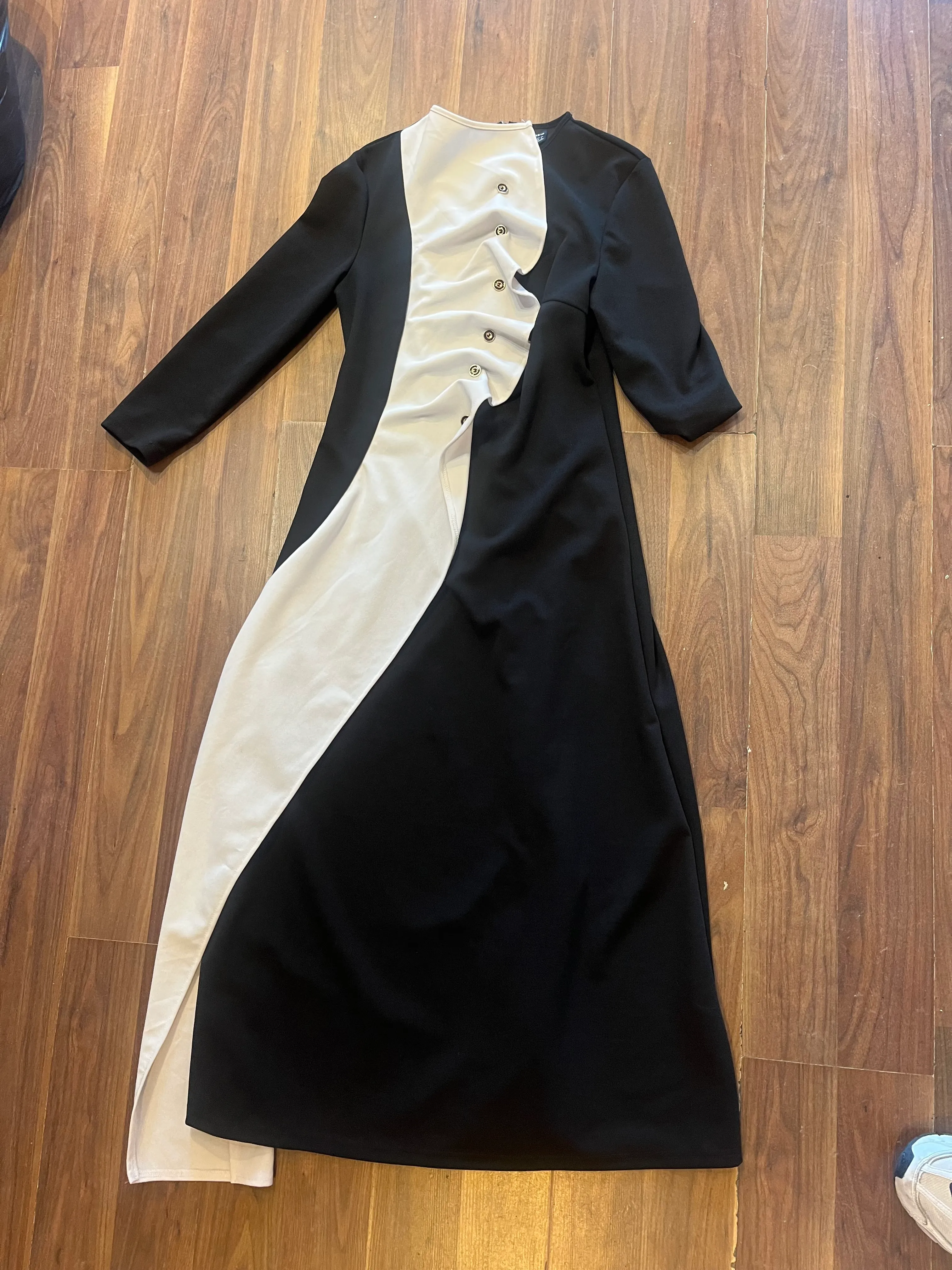 Dress- Black and White Stripe