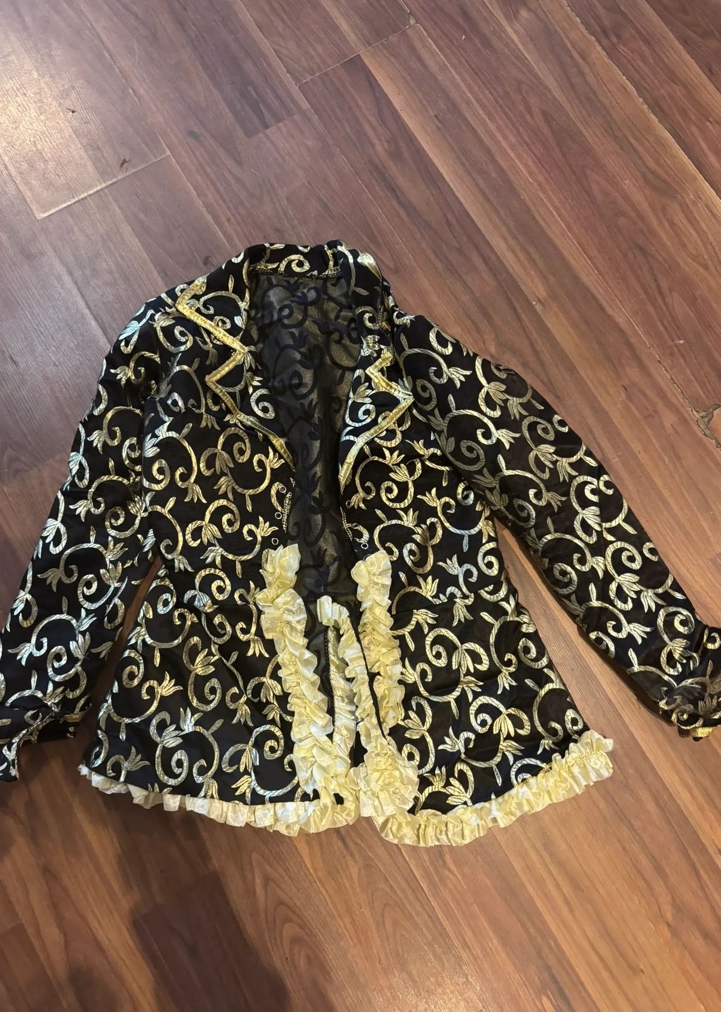 Character- Medieval gold and black 