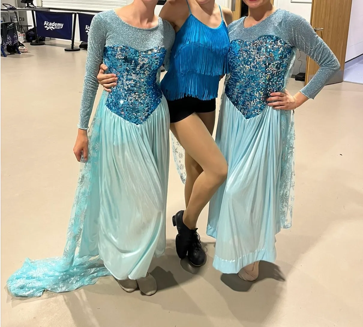 Character- Frozen Elsa 