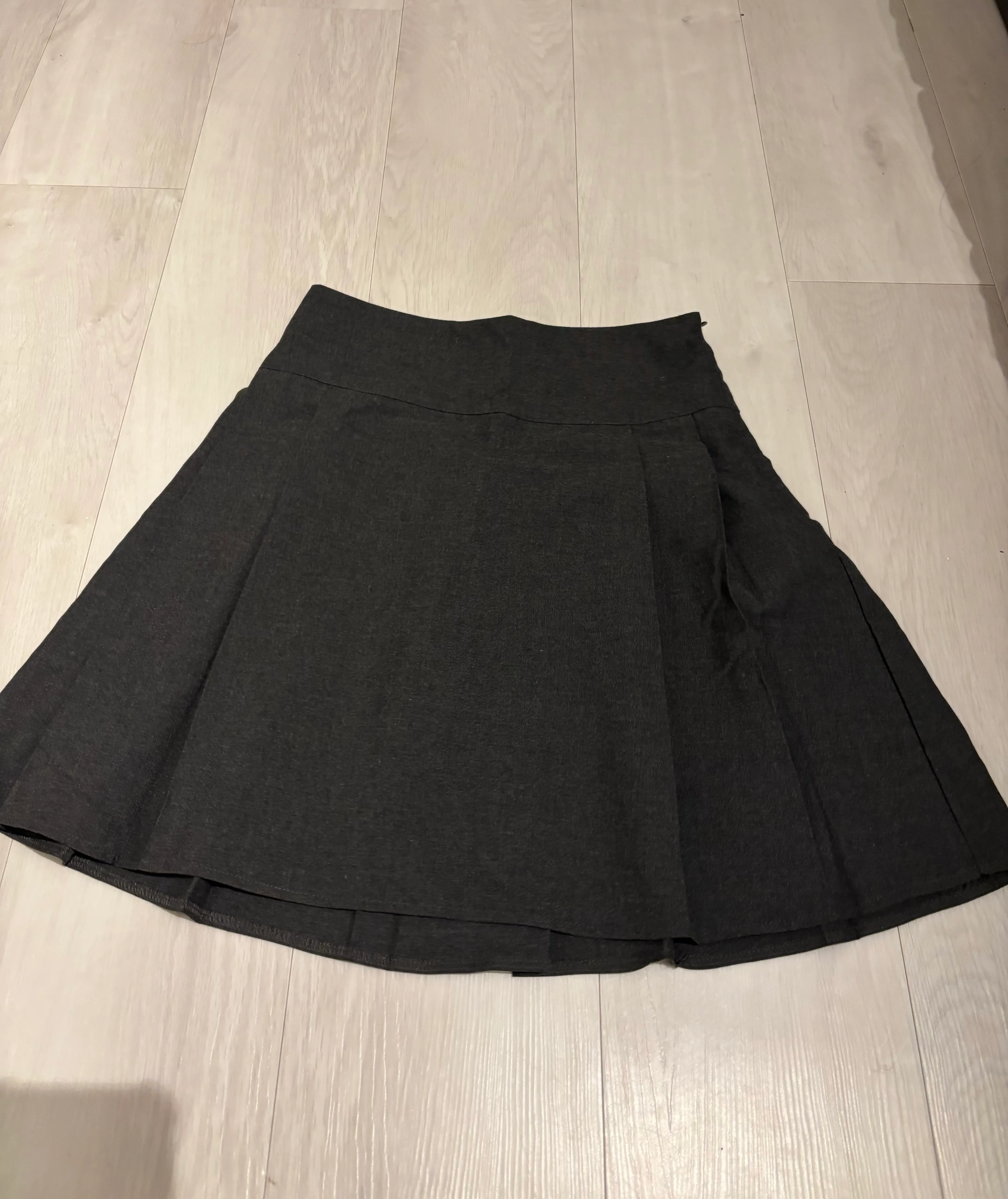 School Skirt- Grey pleats