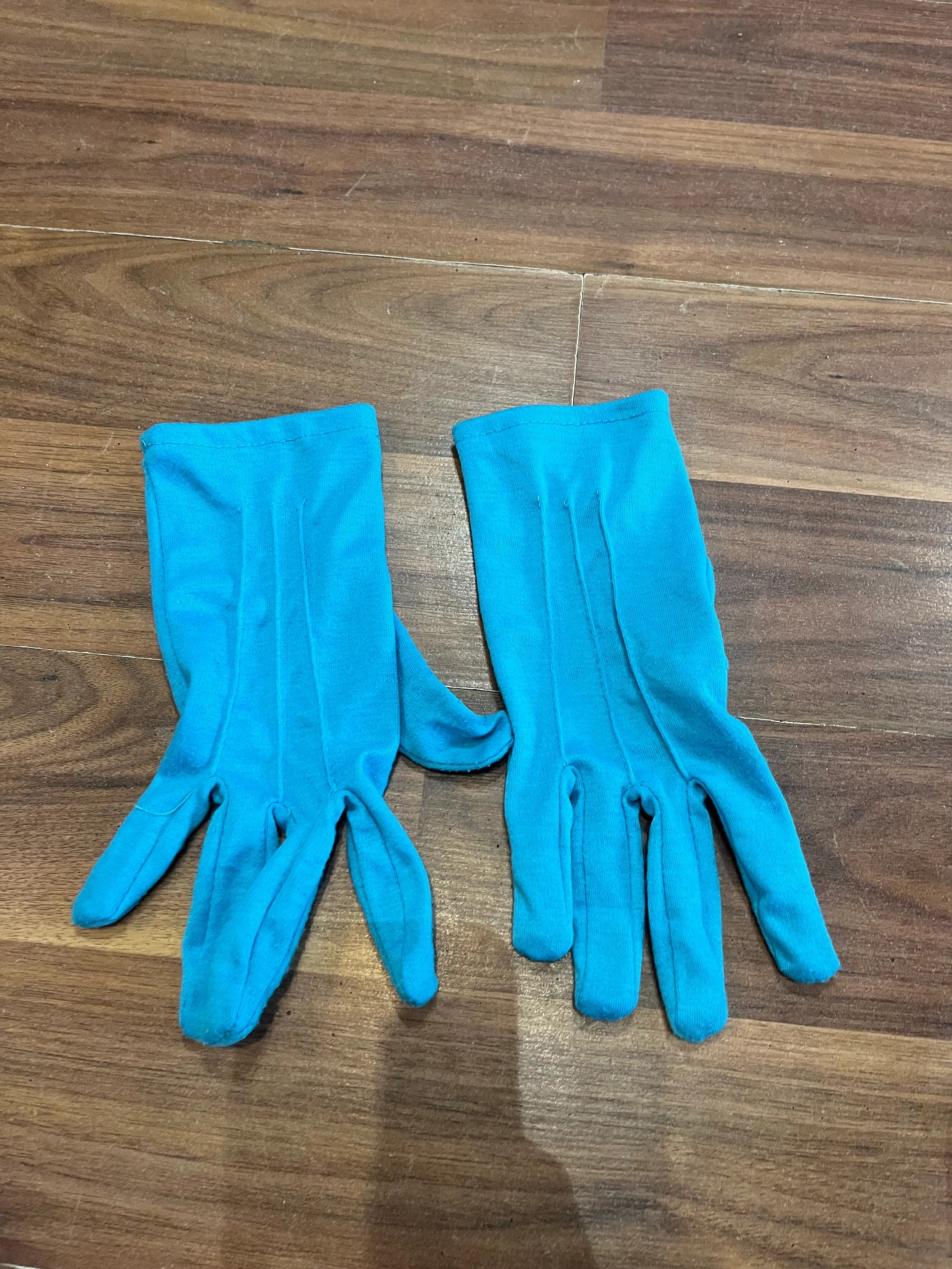 Gloves- Light blue short