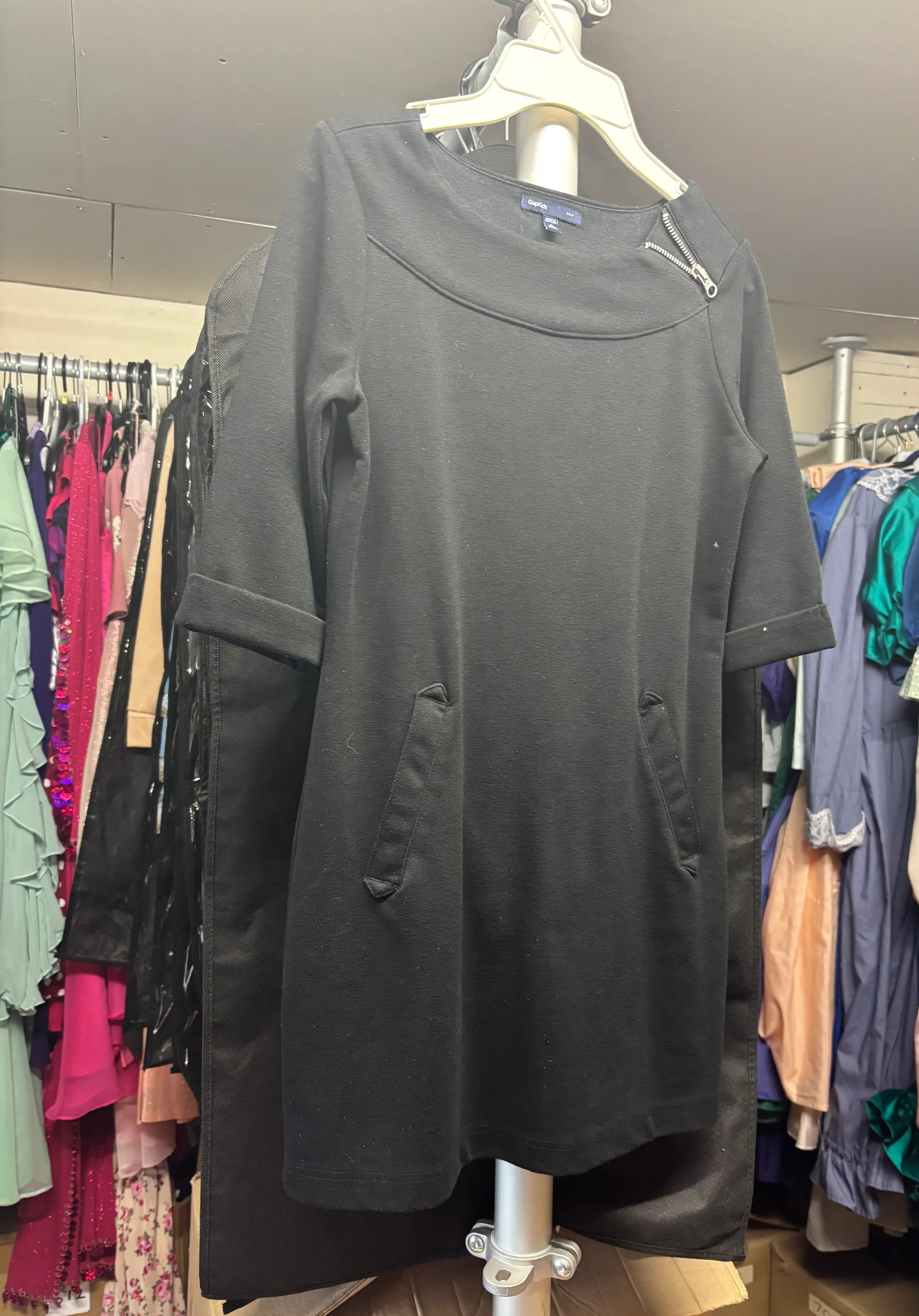 Dress- lack ands silver zip